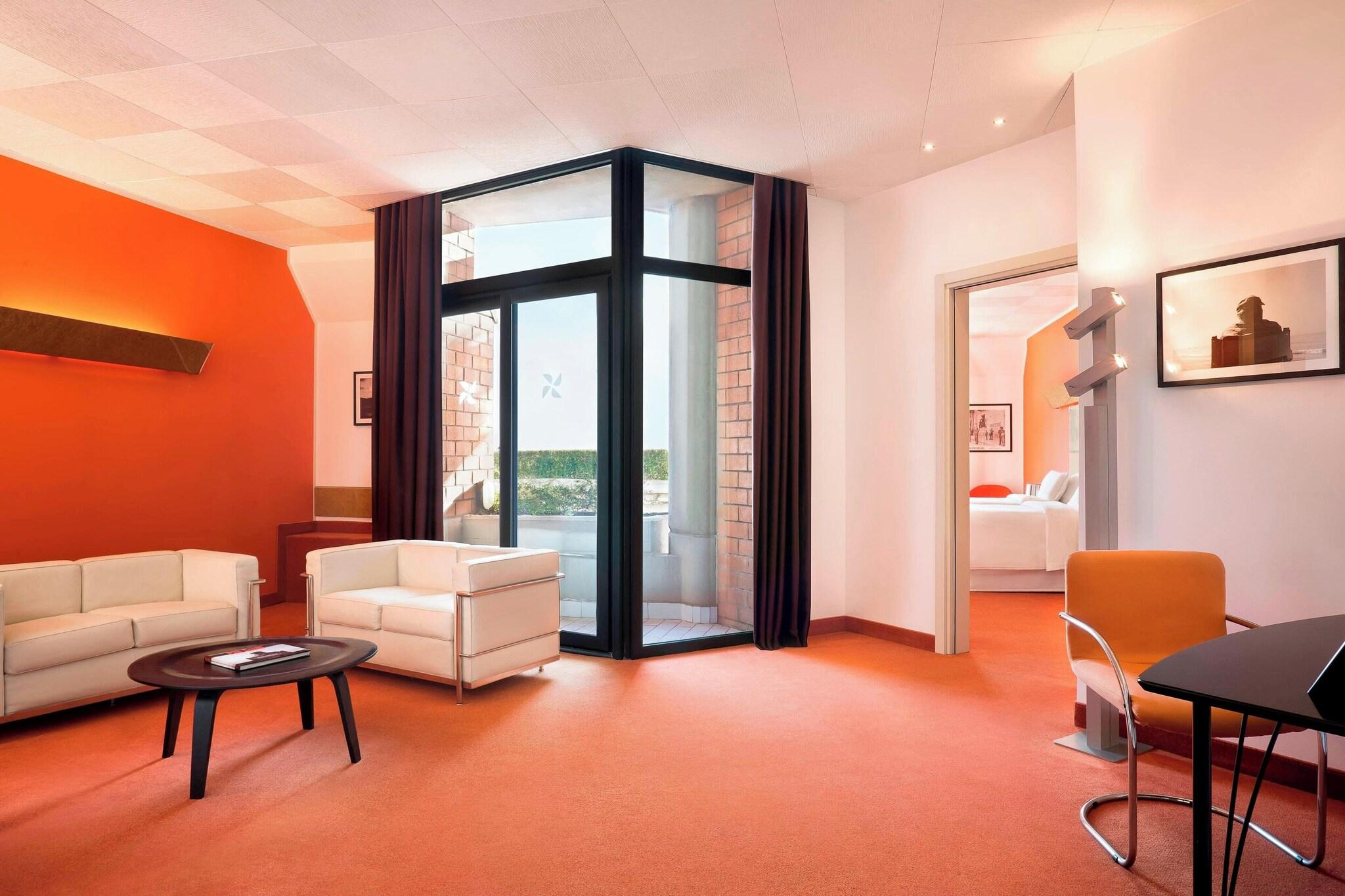 Suite Classic King Bed