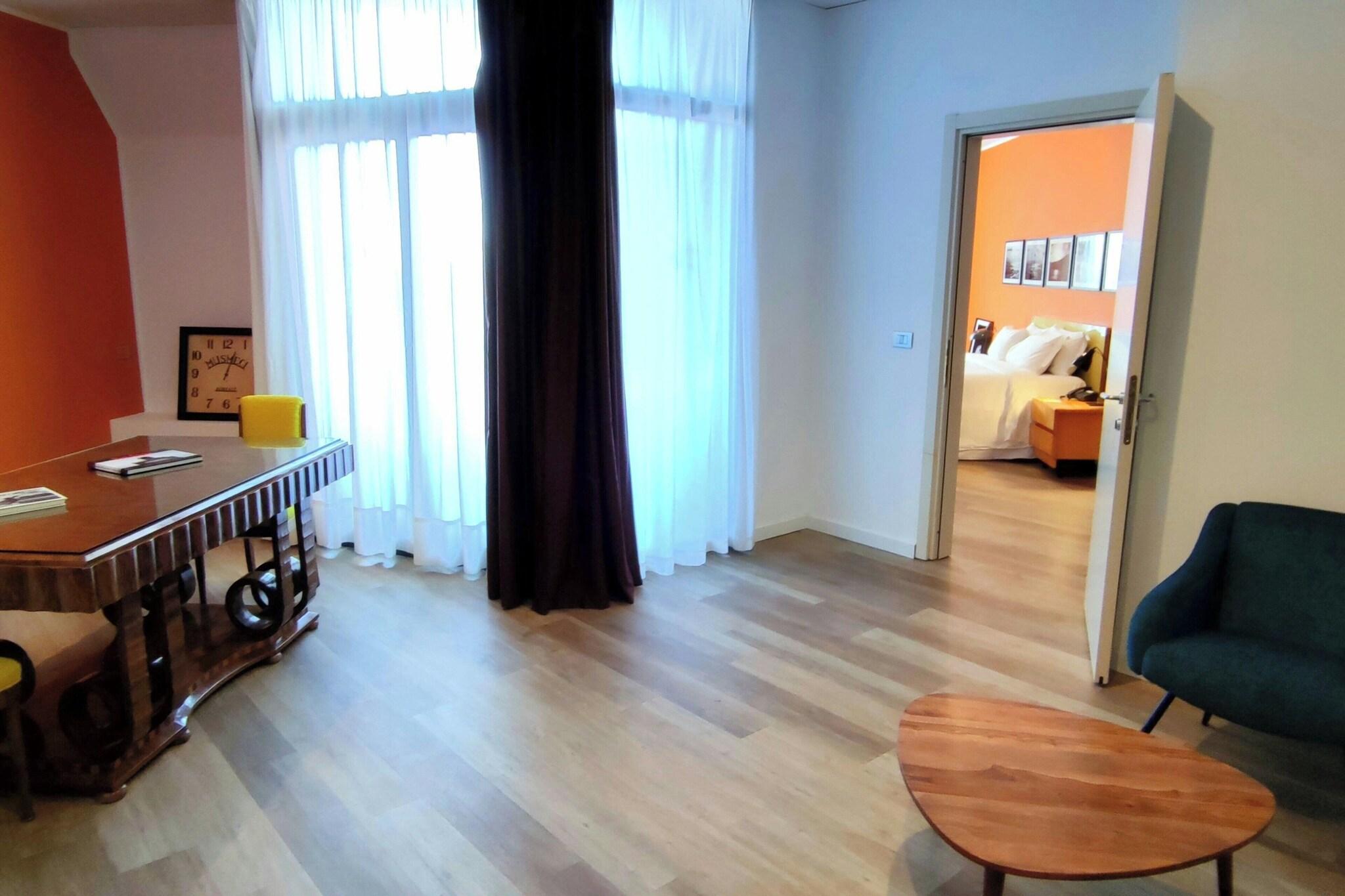 Suite Classic King Bed