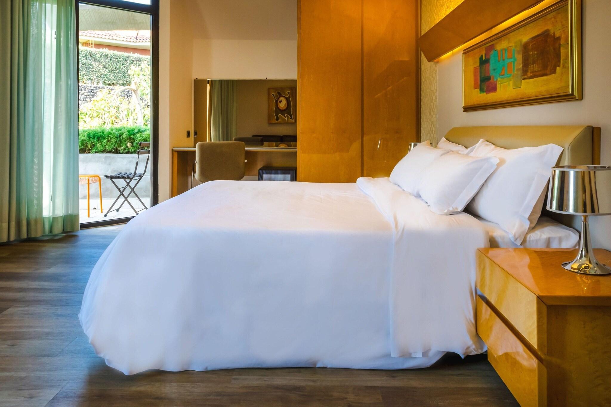 Double Superior King Bed