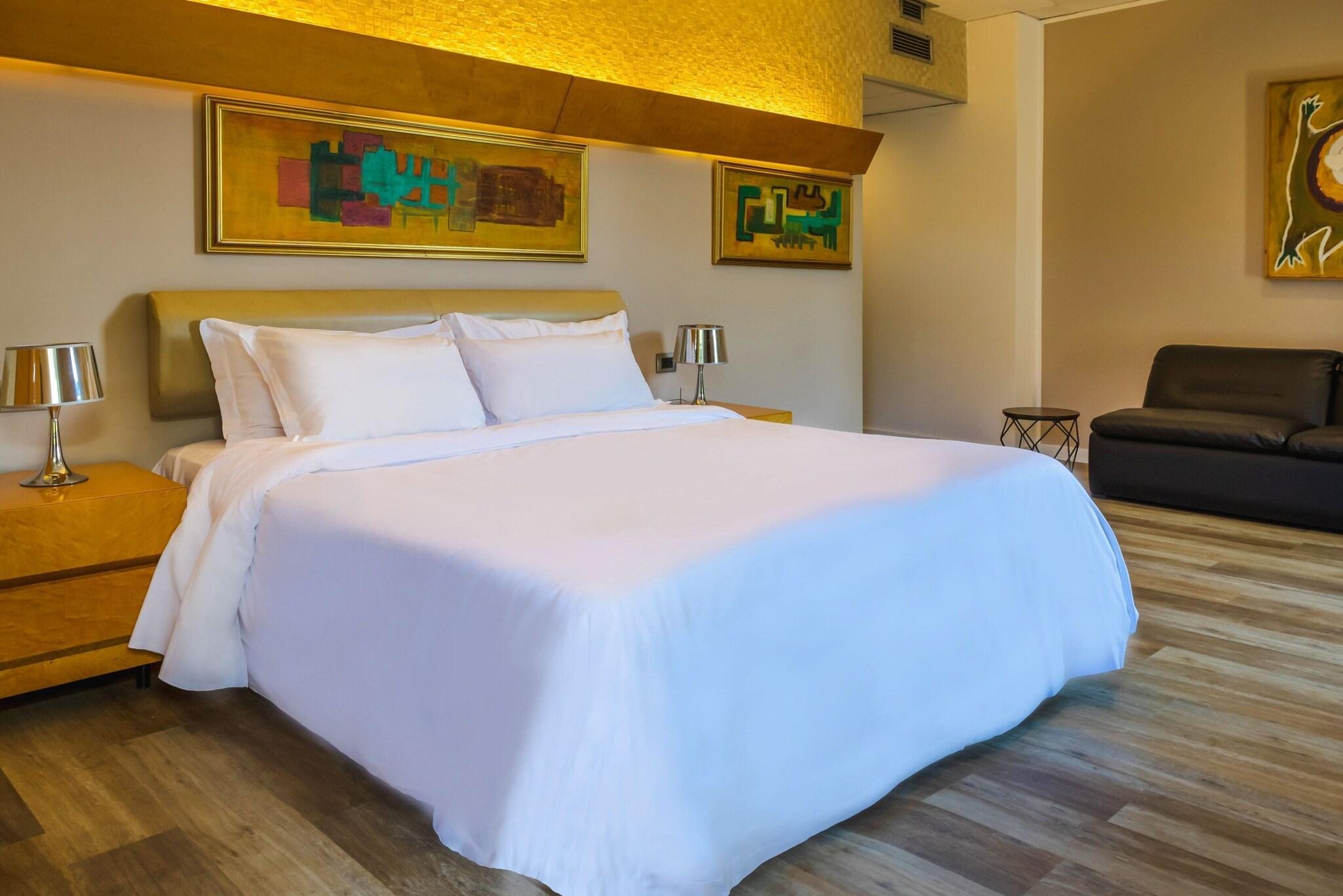 Double Superior King Bed