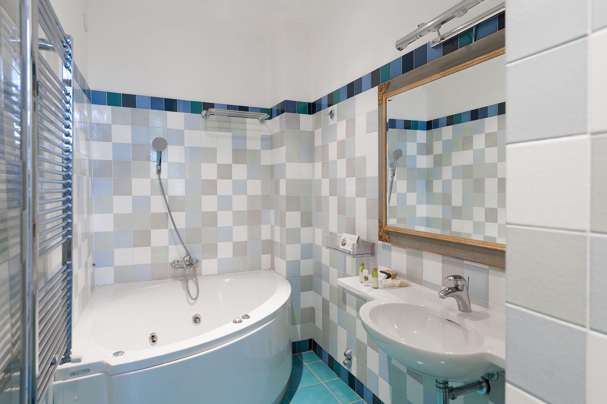 Double Single Superior Queen Bed