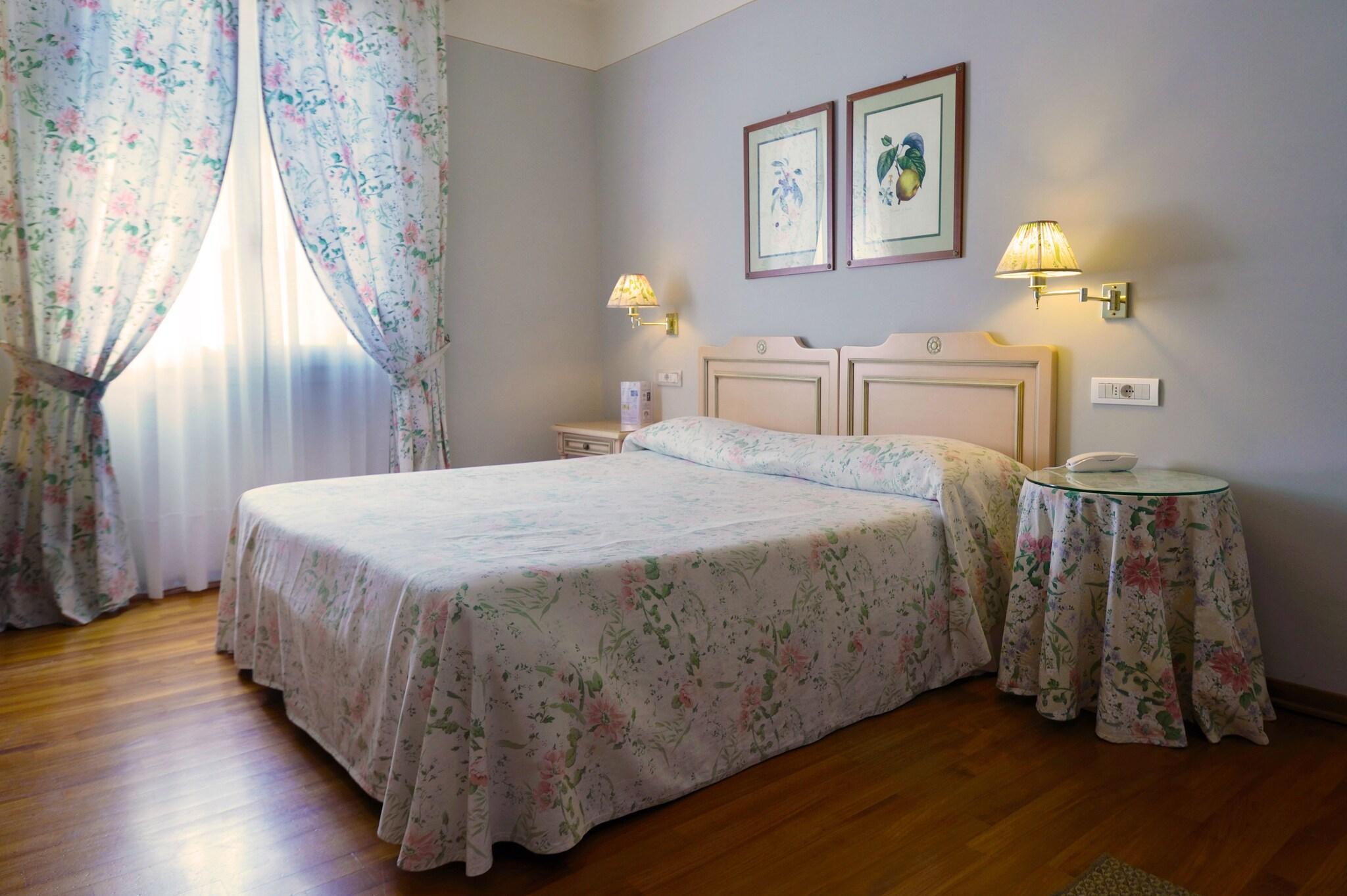 Double Single Superior Queen Bed