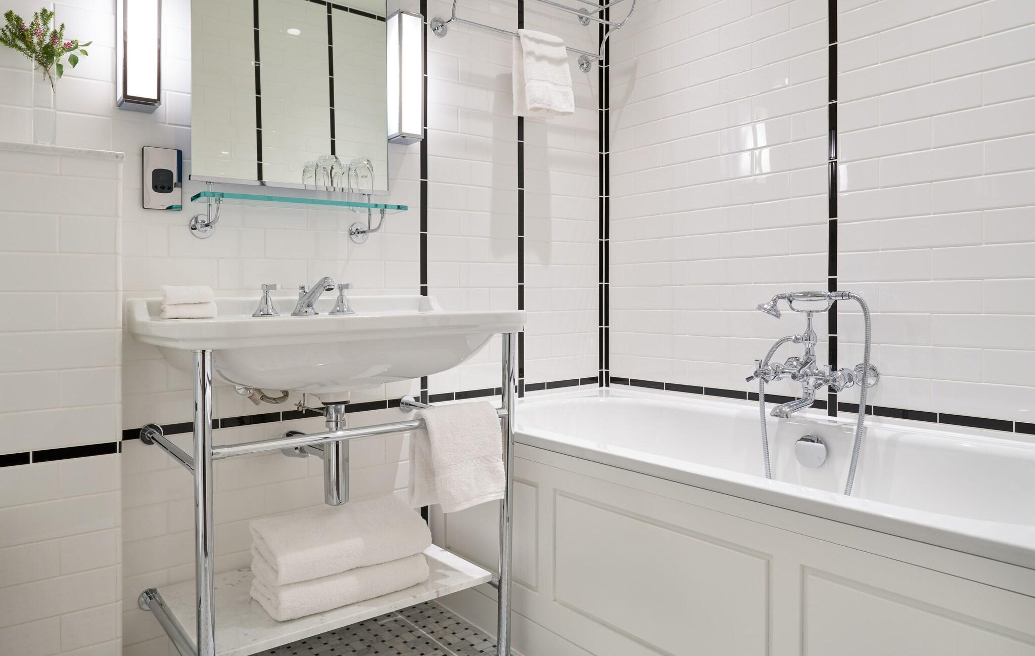 Double Queen Size Bed