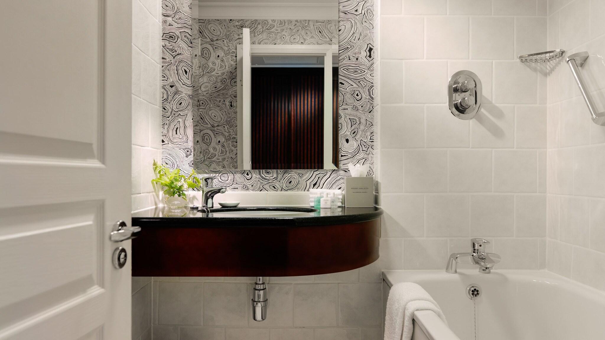 Triple Classic Double Bed