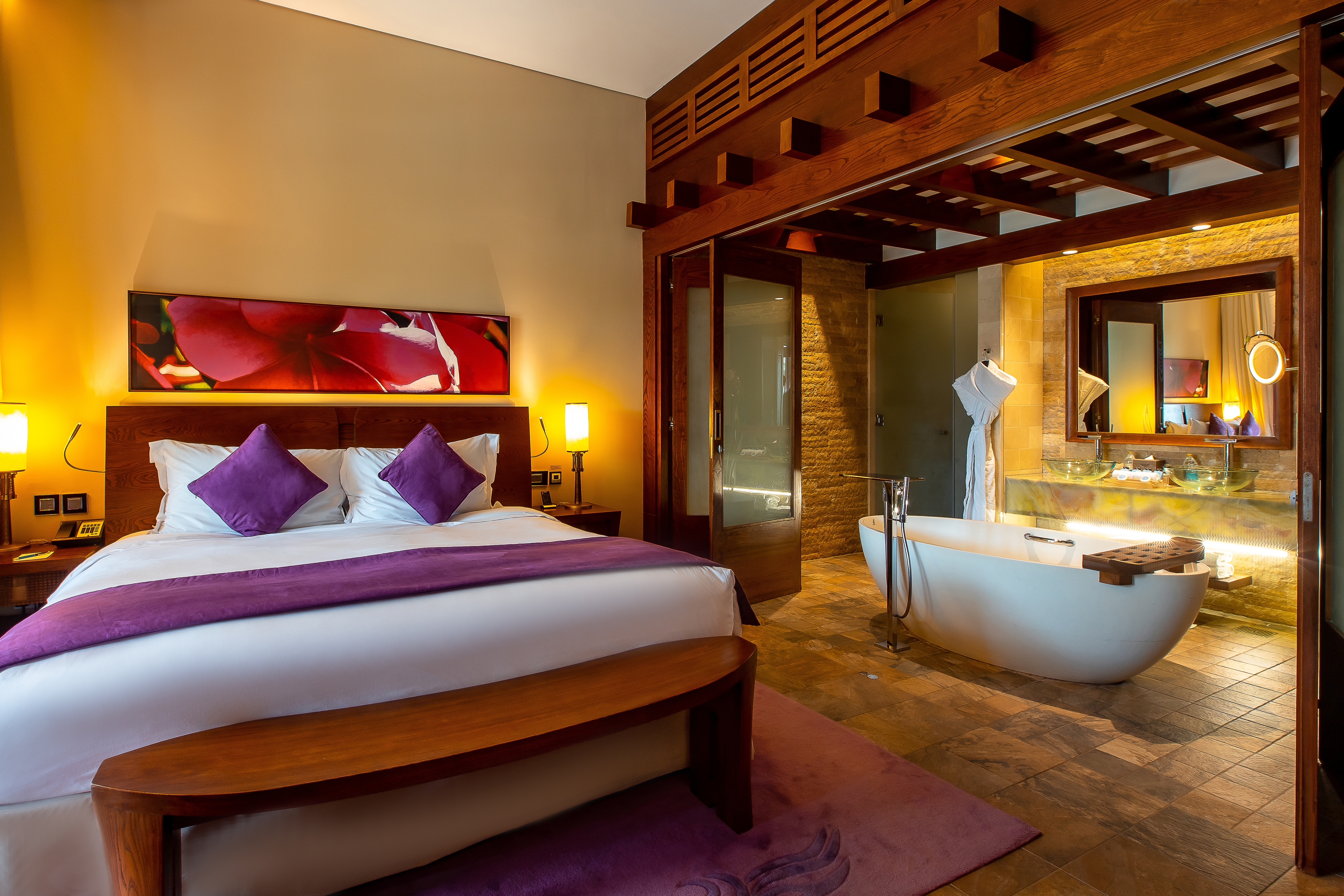 Junior Suite King Size Bed