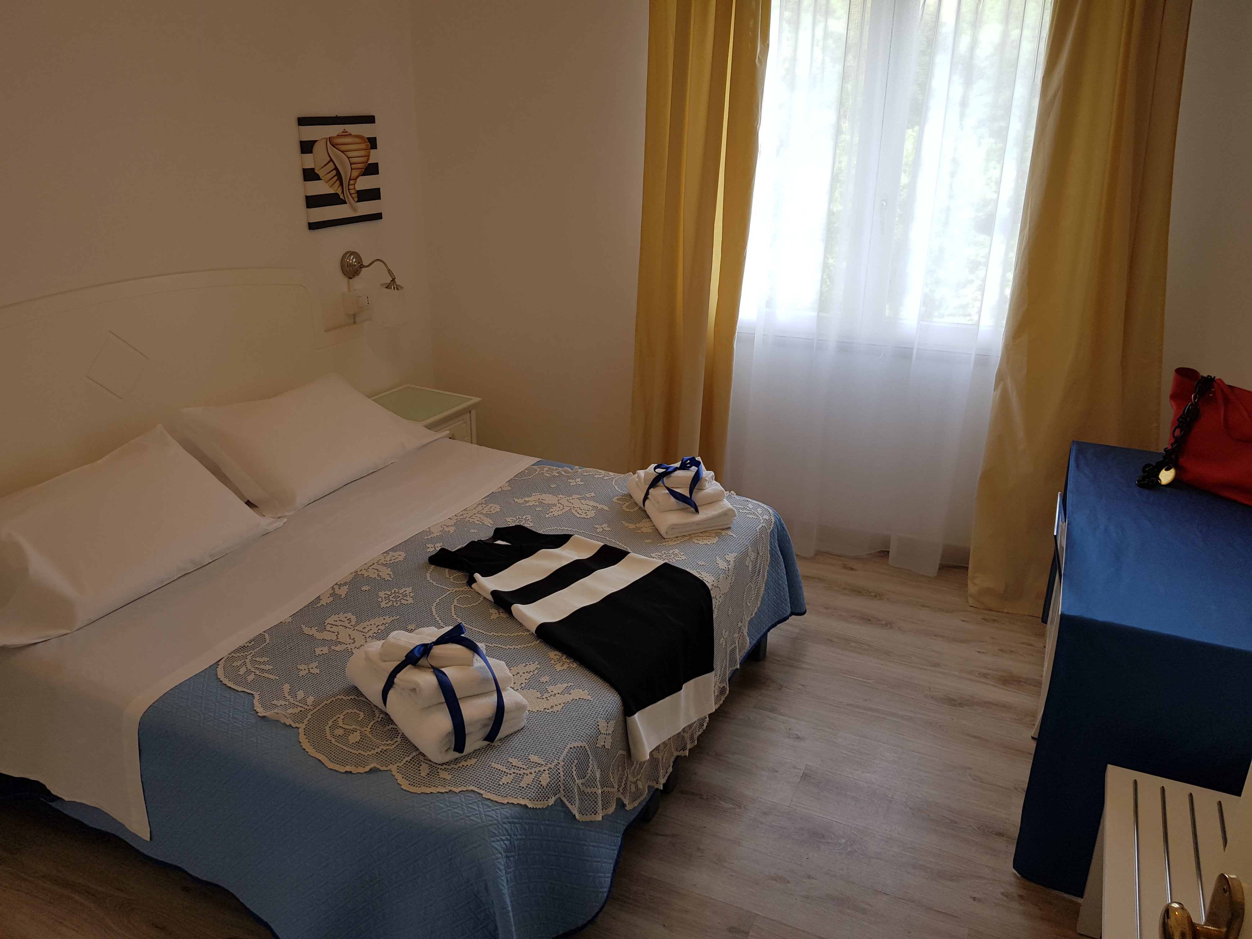 Double Single Economy