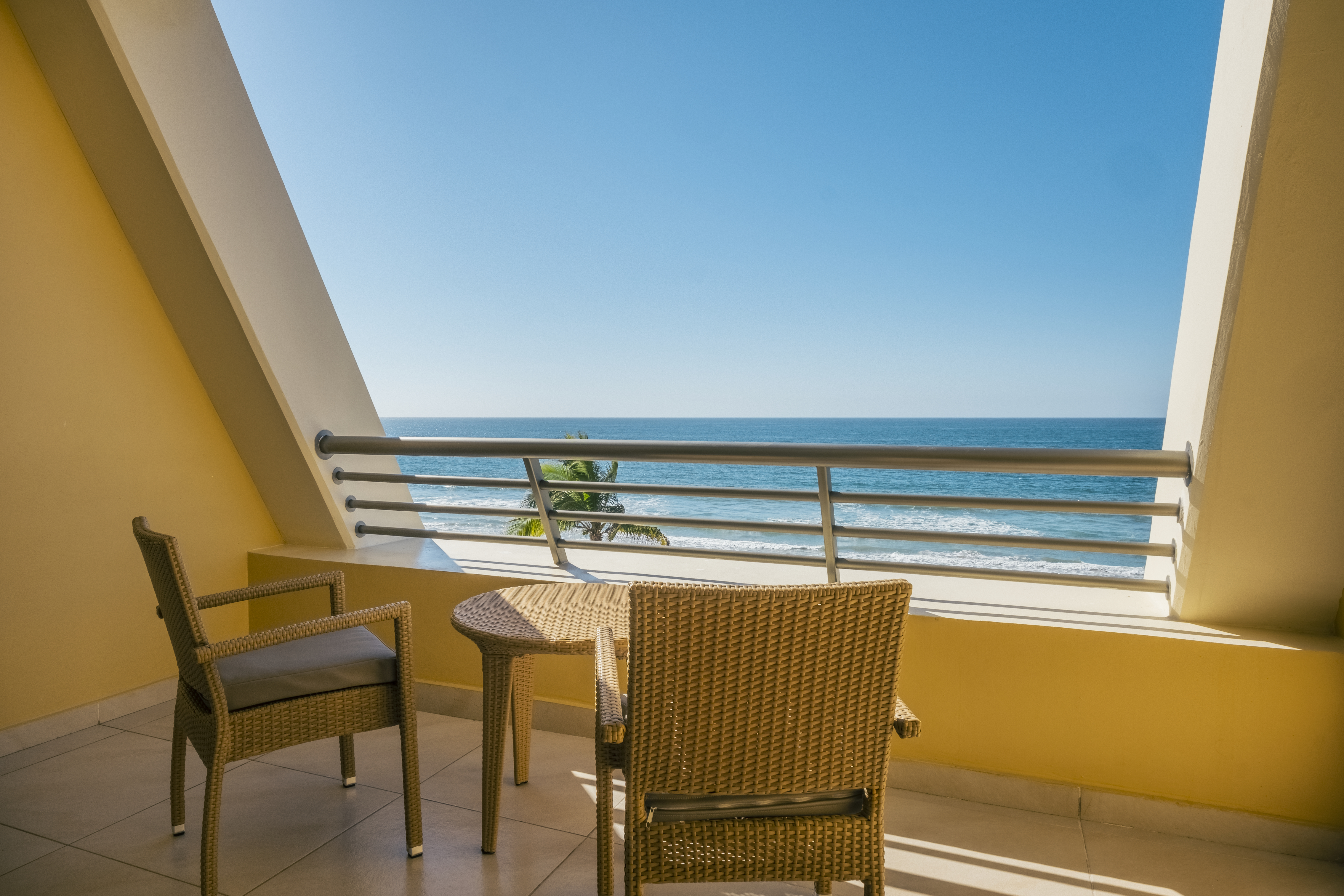 Junior Suite Ocean Front