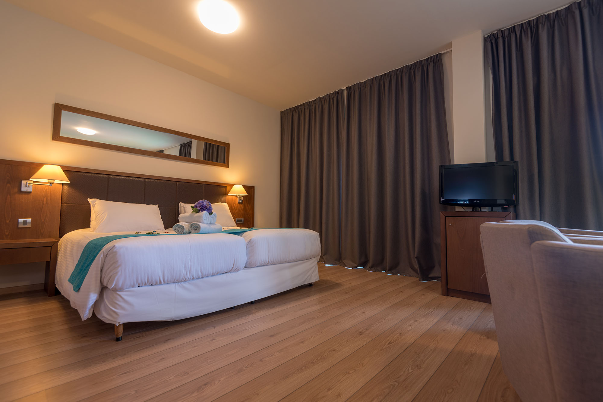 Double or Twin Standard