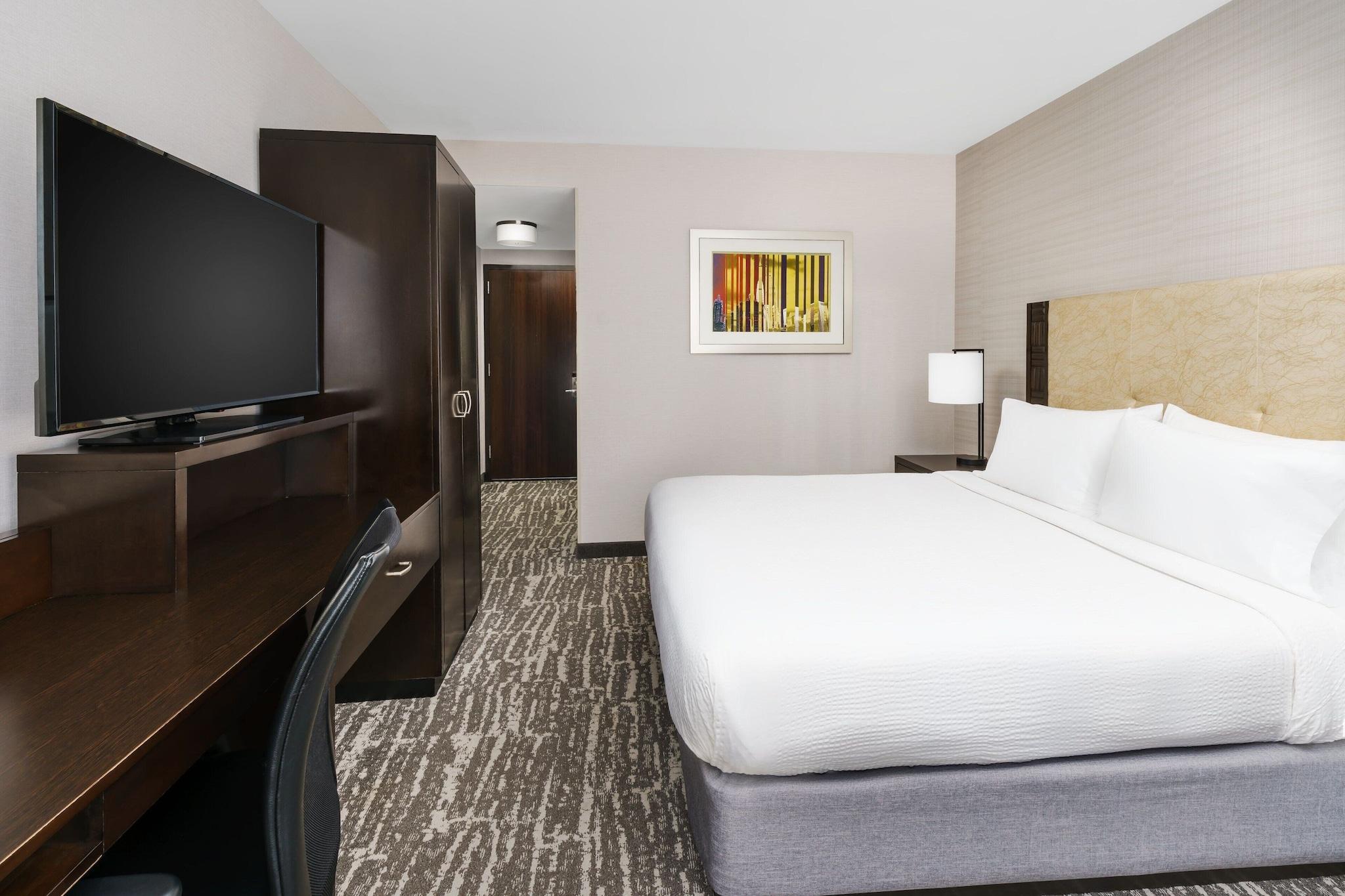Double Deluxe King Bed
