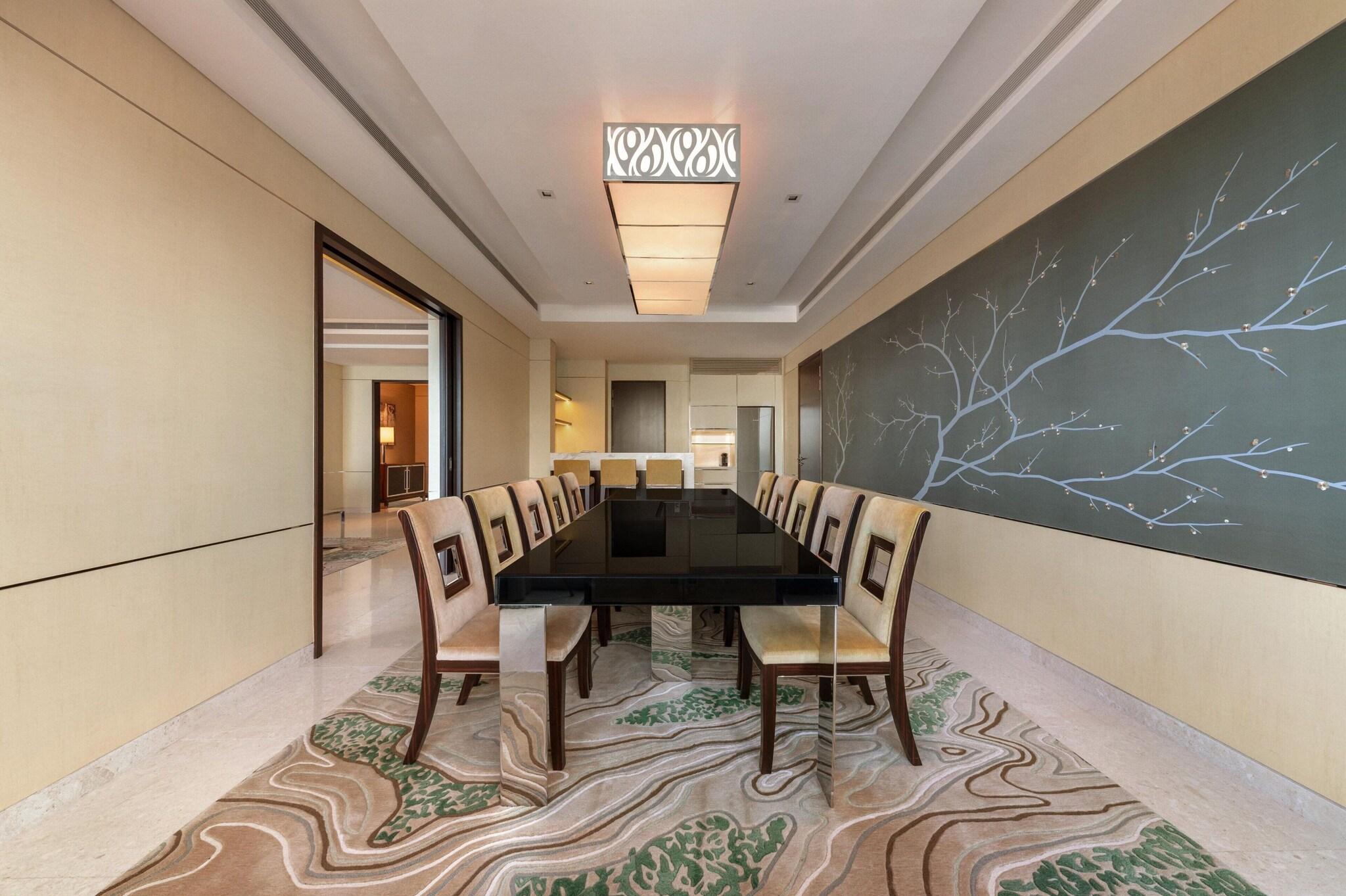 Suite Presidential with Views