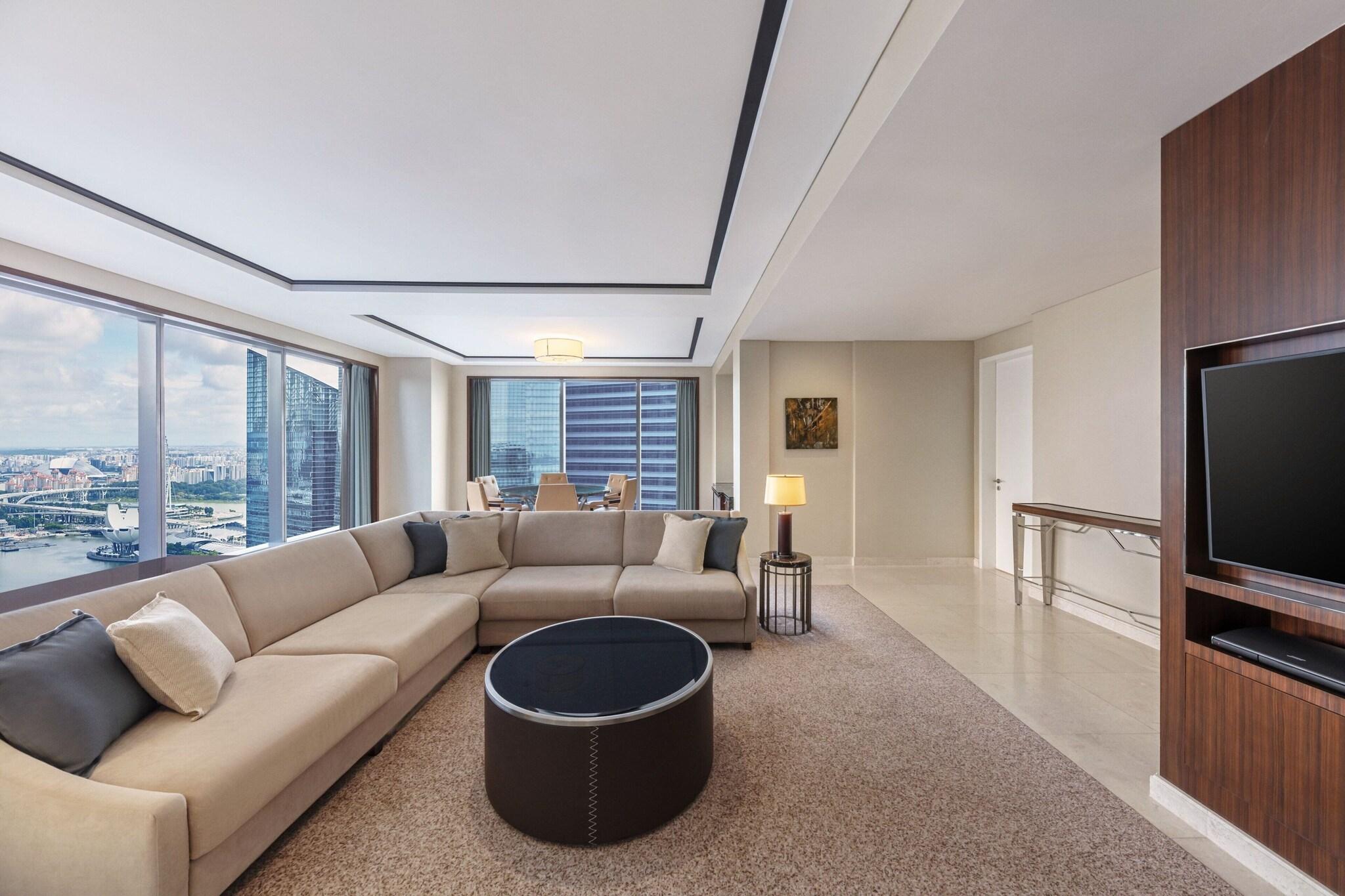 Suite Club Harbour View