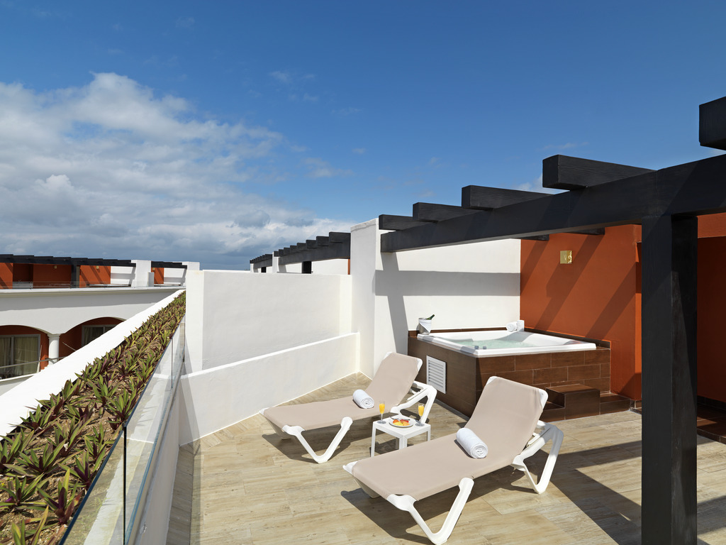 Double Deluxe Two Bedroom