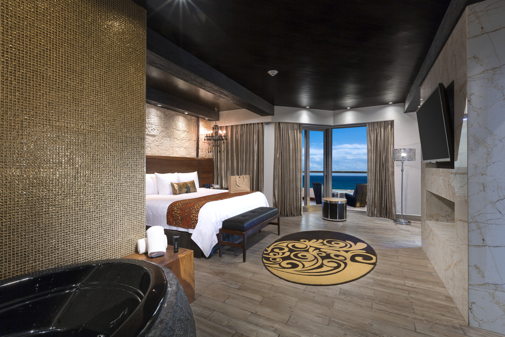 Suite Ocean Front Two Bedrooms