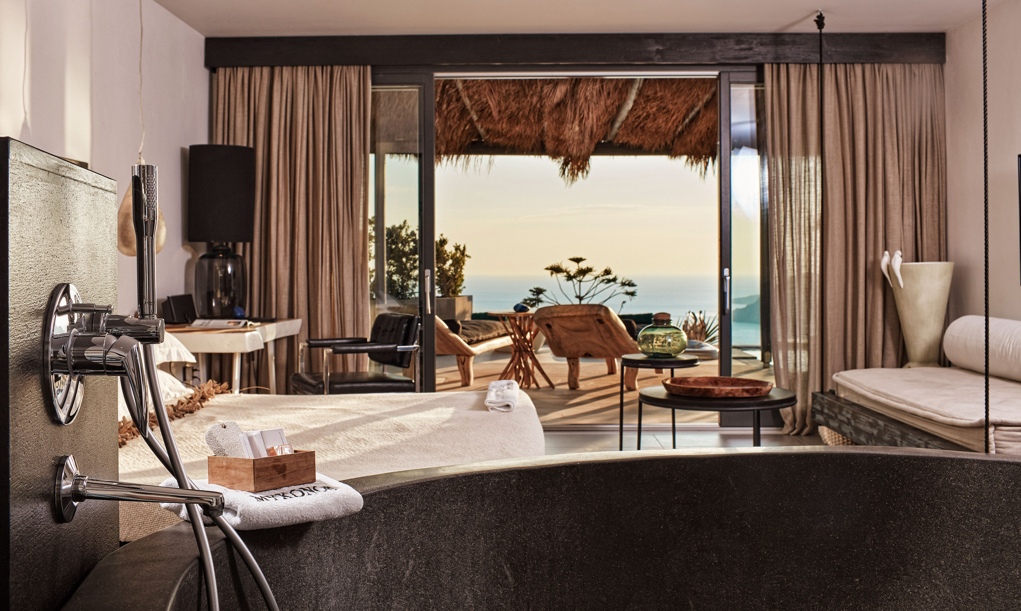 Villa Five Bedrooms with Private Pool