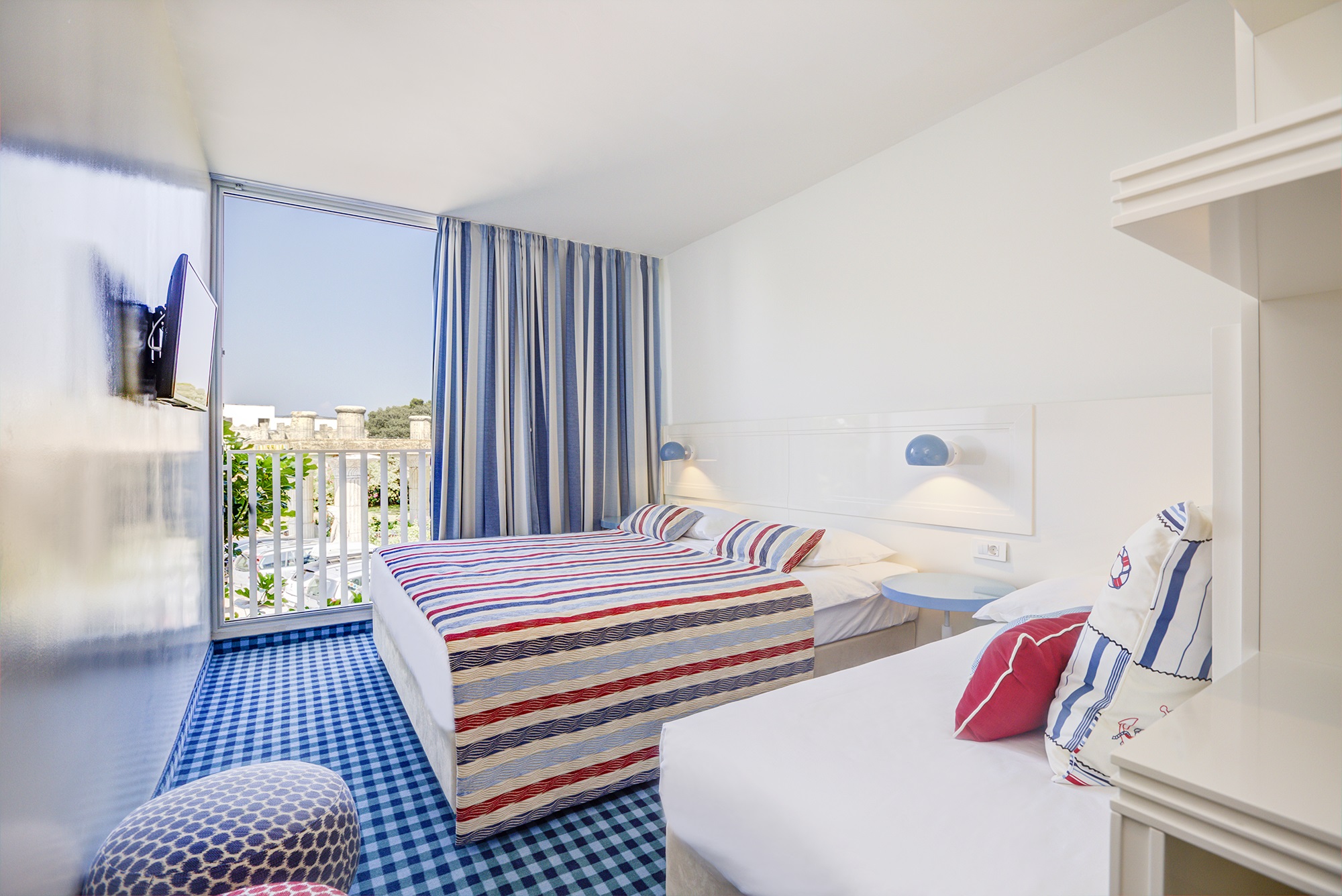 Double or Twin Standard