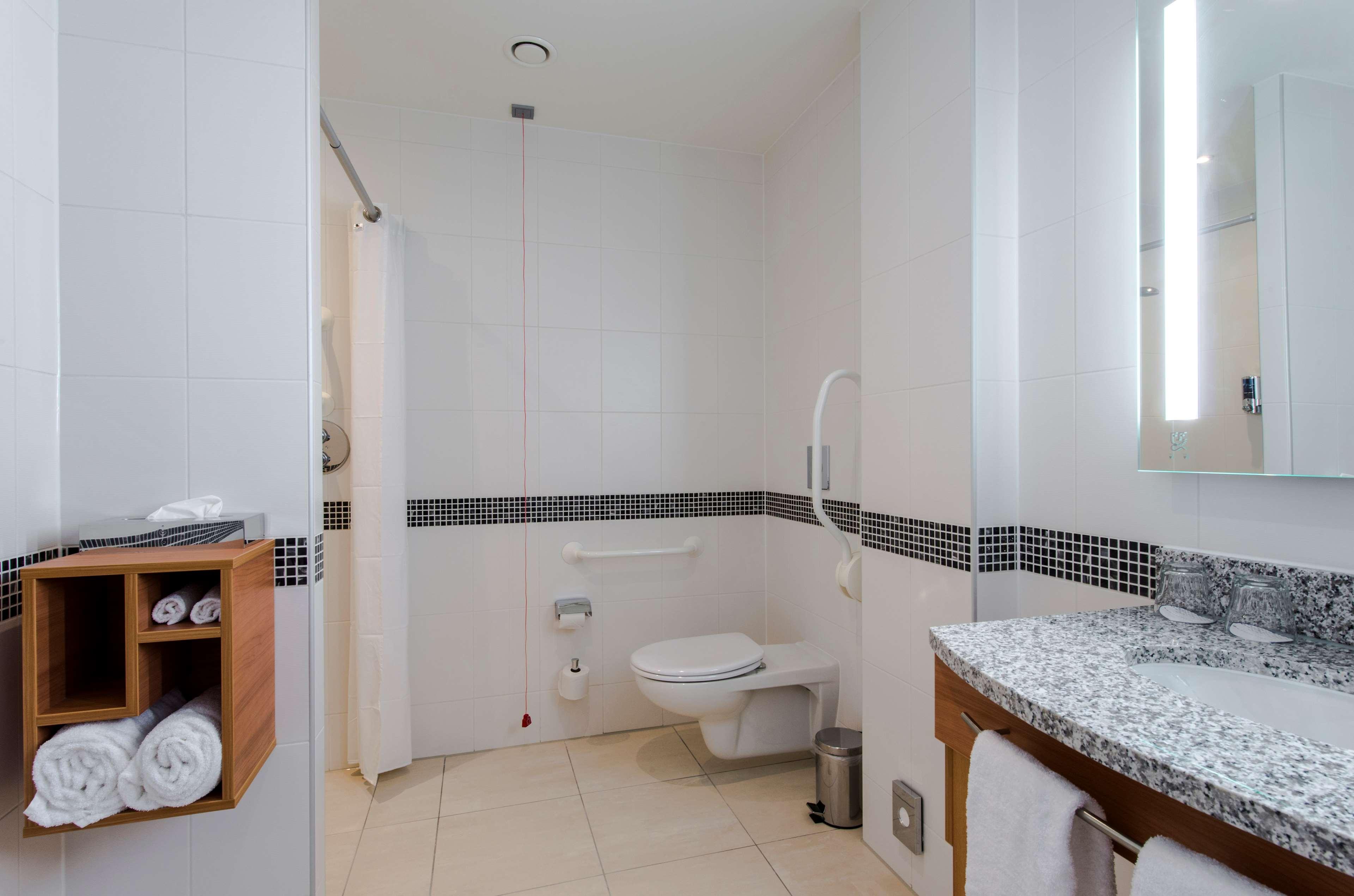 Double Queen Size Bed