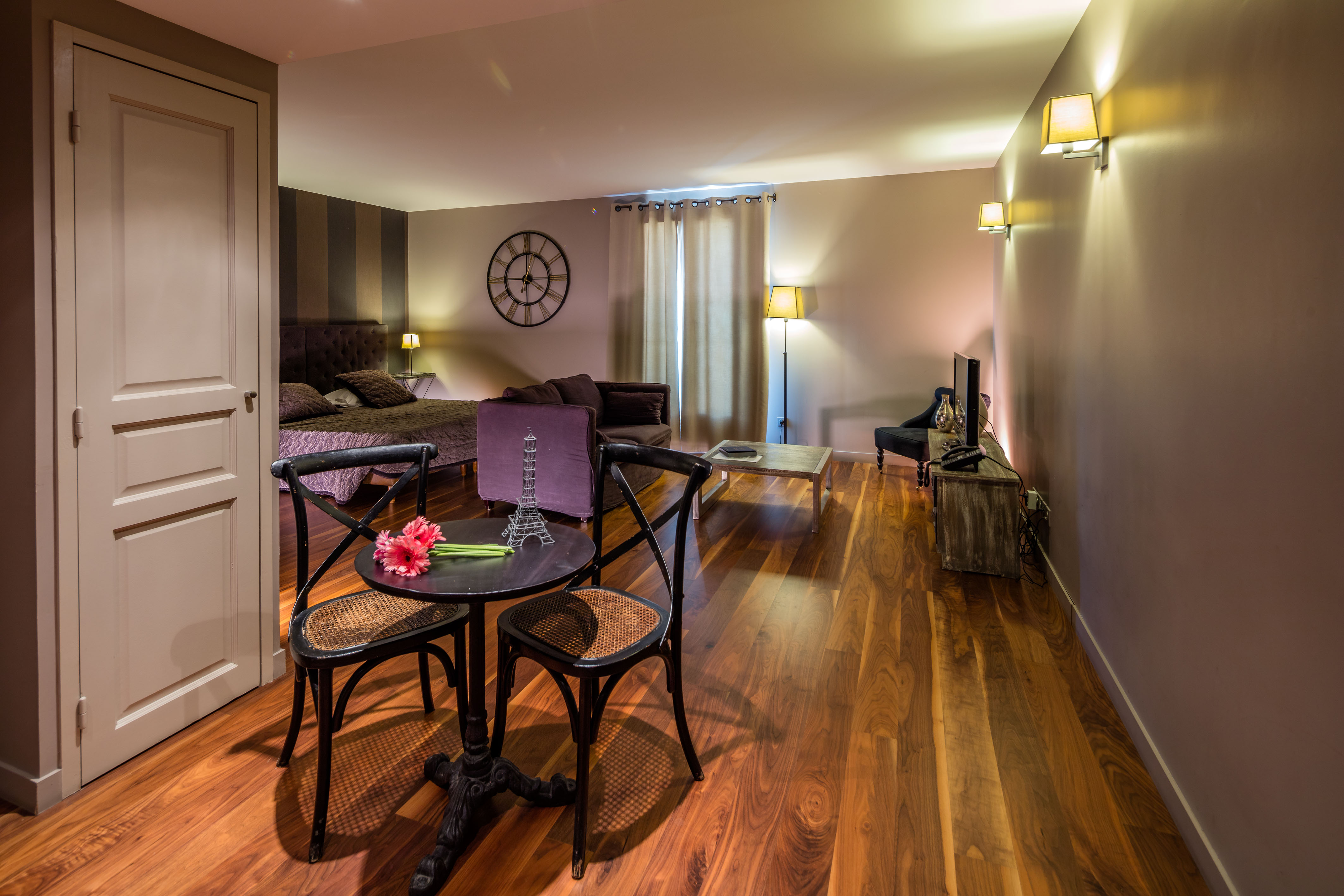 Double or Twin Standard