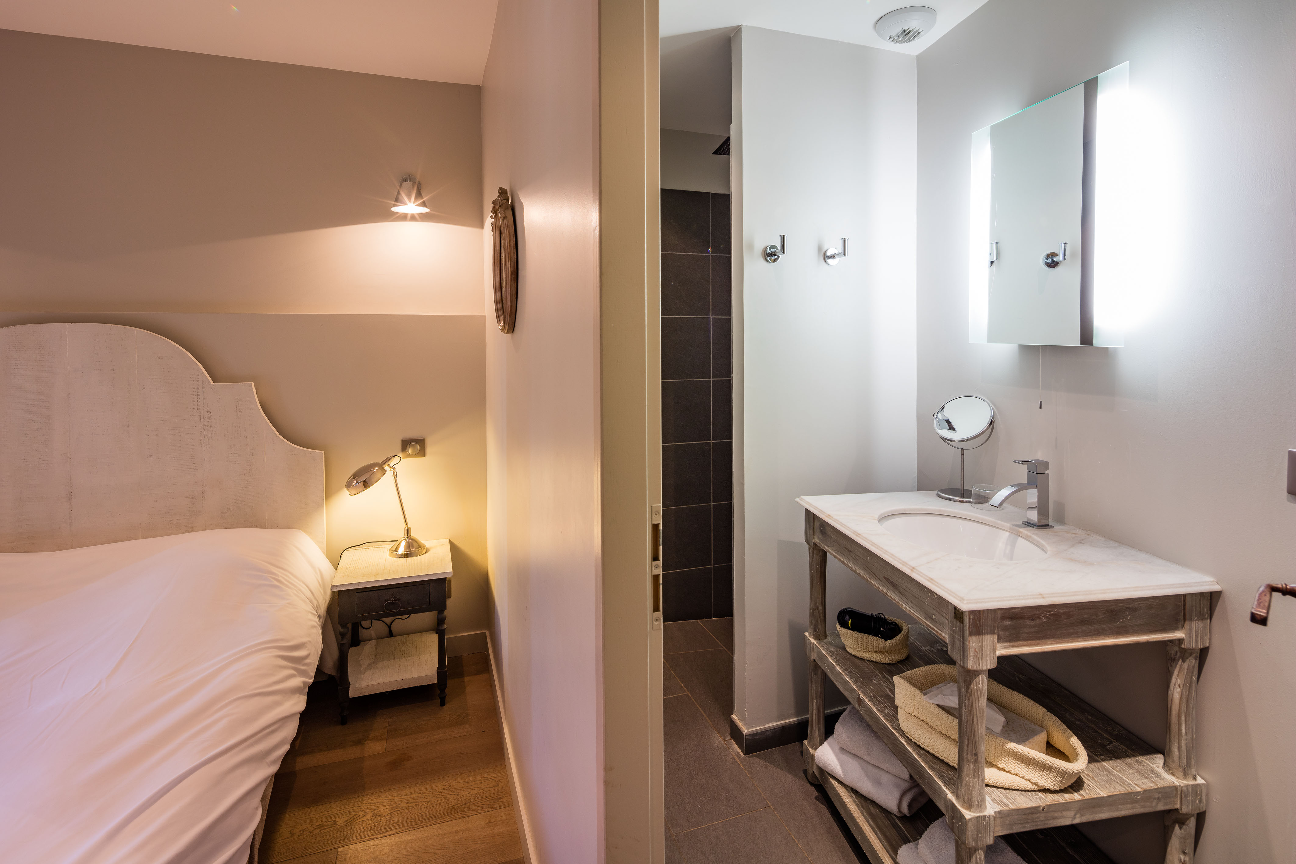 Double or Twin Standard