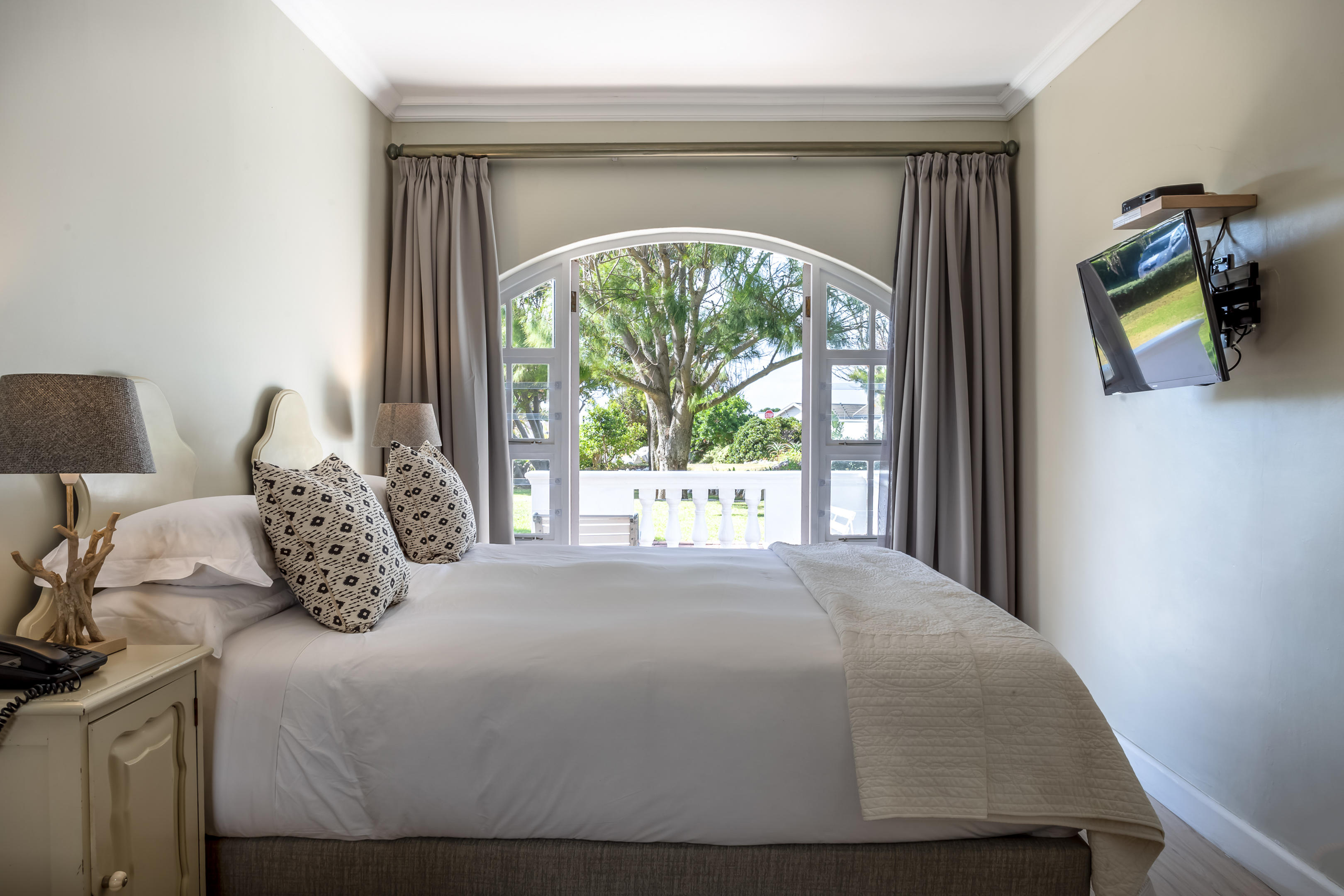 Family Room Garden View