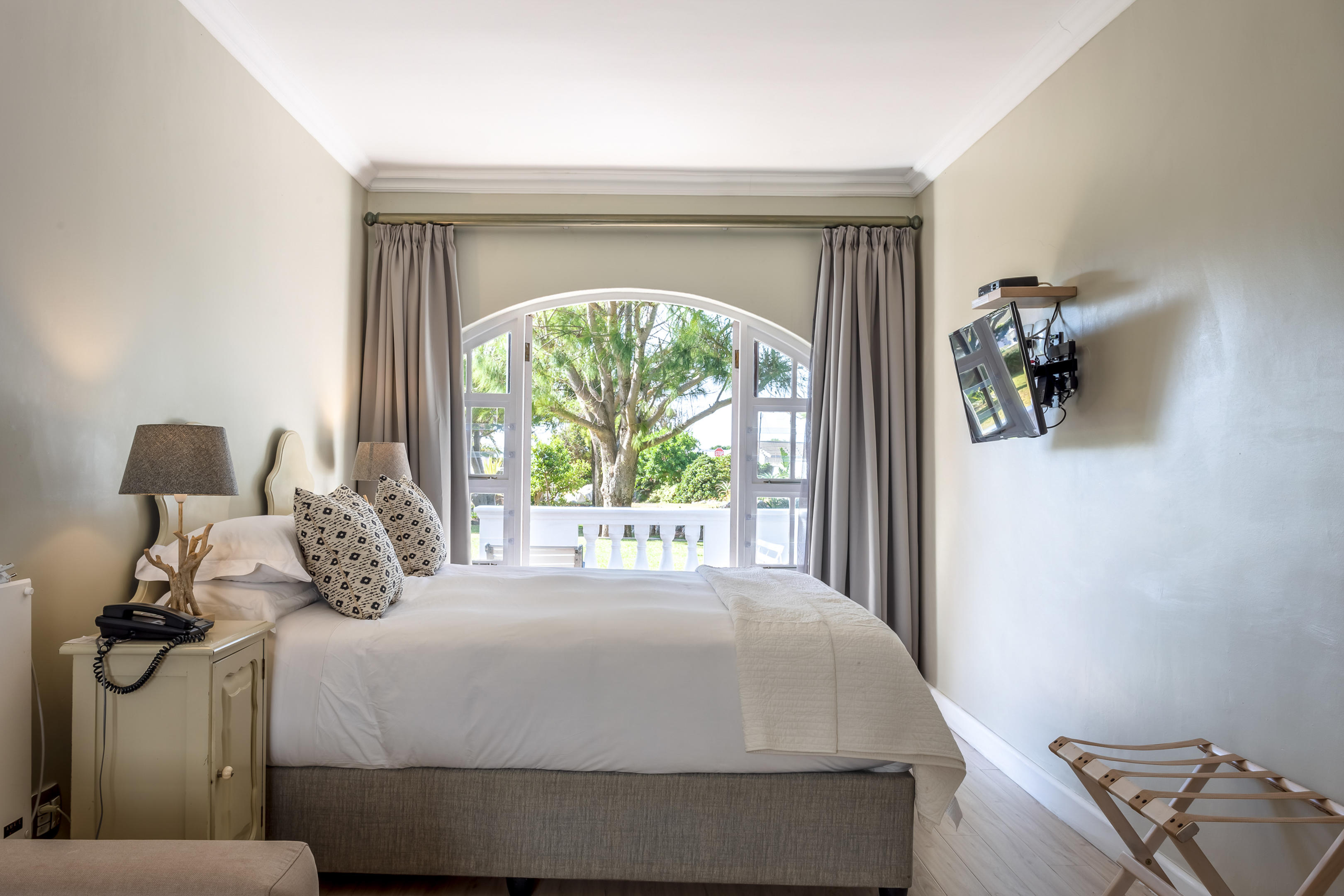 Family Room Garden View