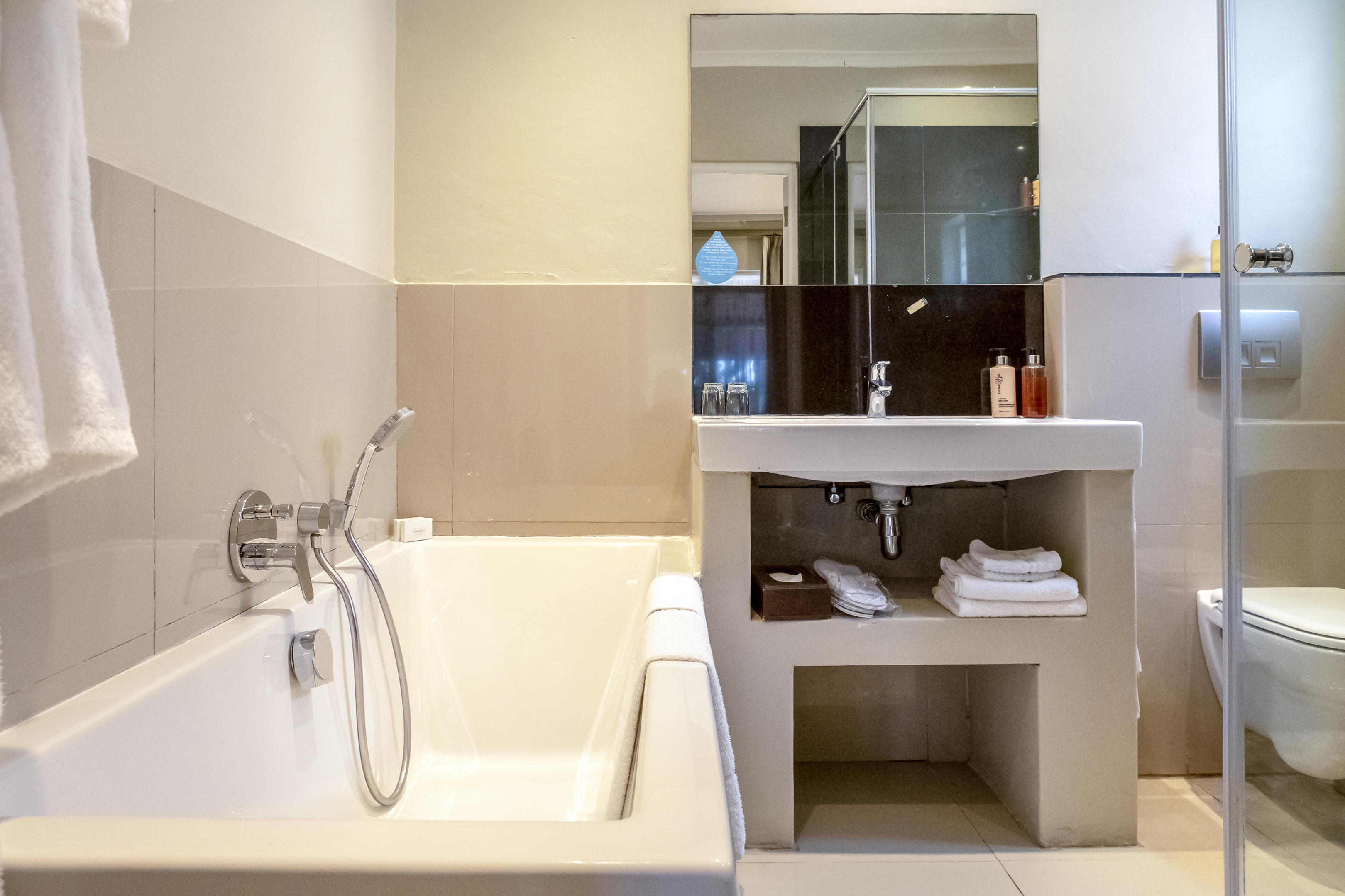 Double or Twin Deluxe