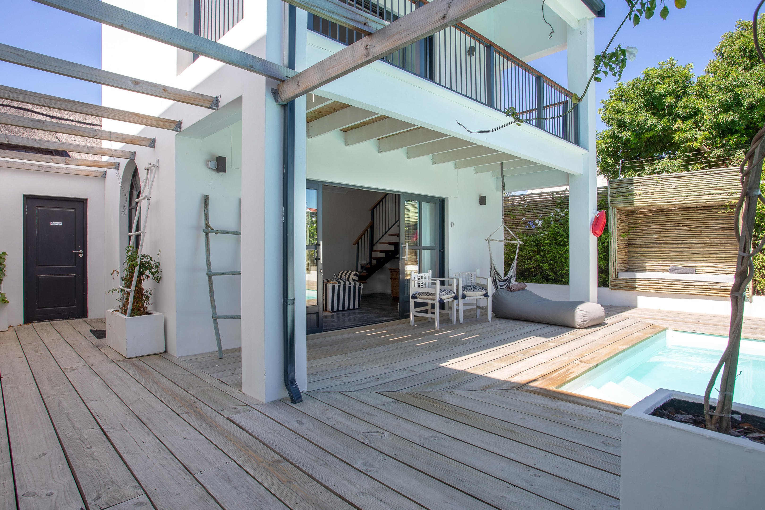 Suite Classic Pool View