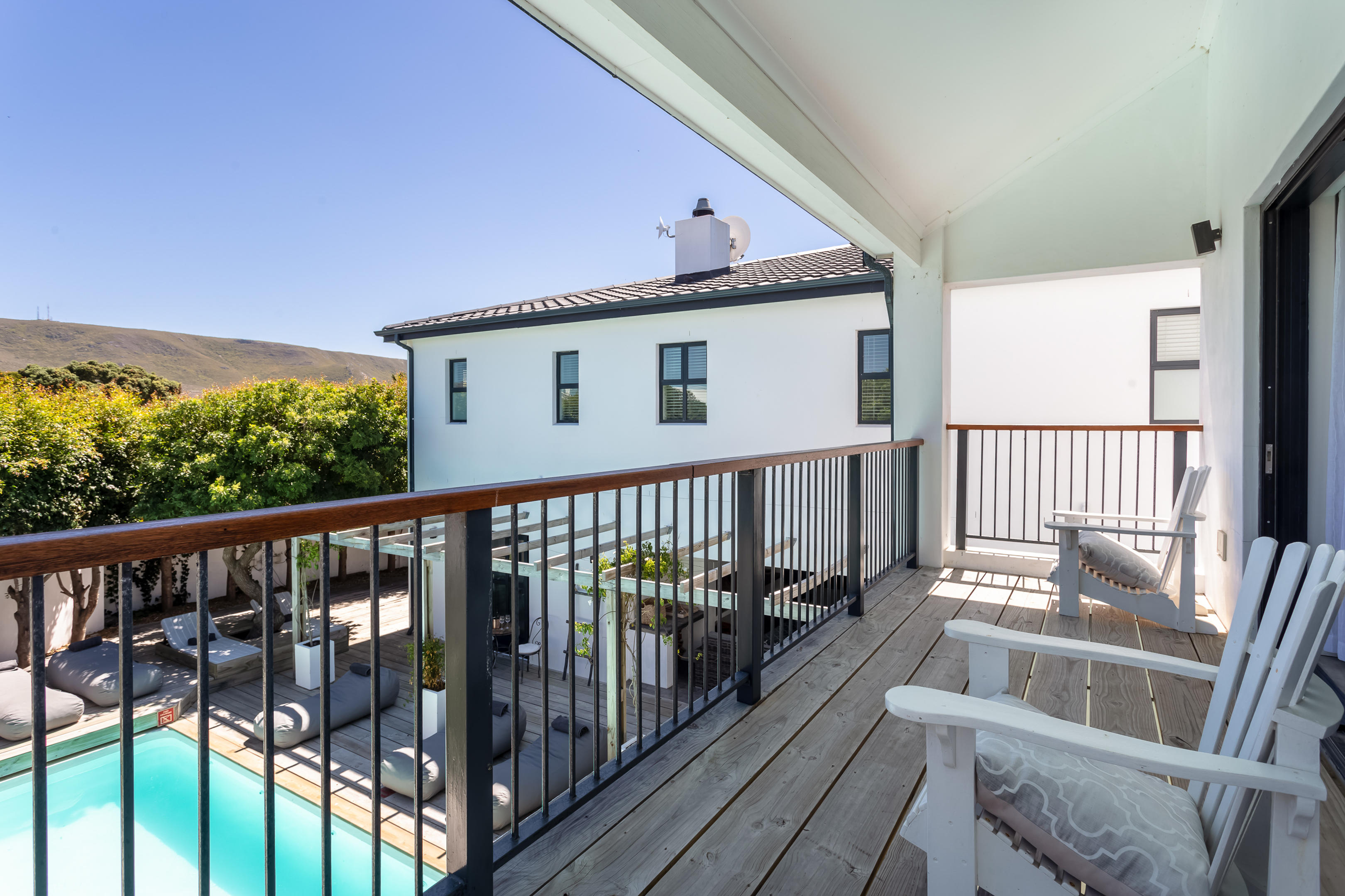 Suite Classic Pool View