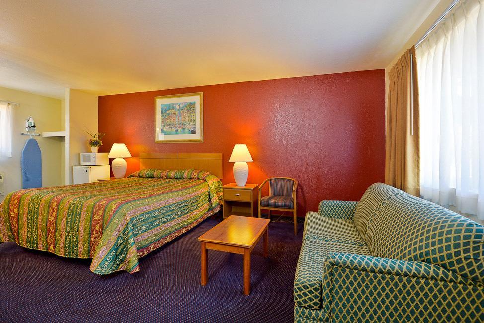 Double Queen Bed Non Smoking