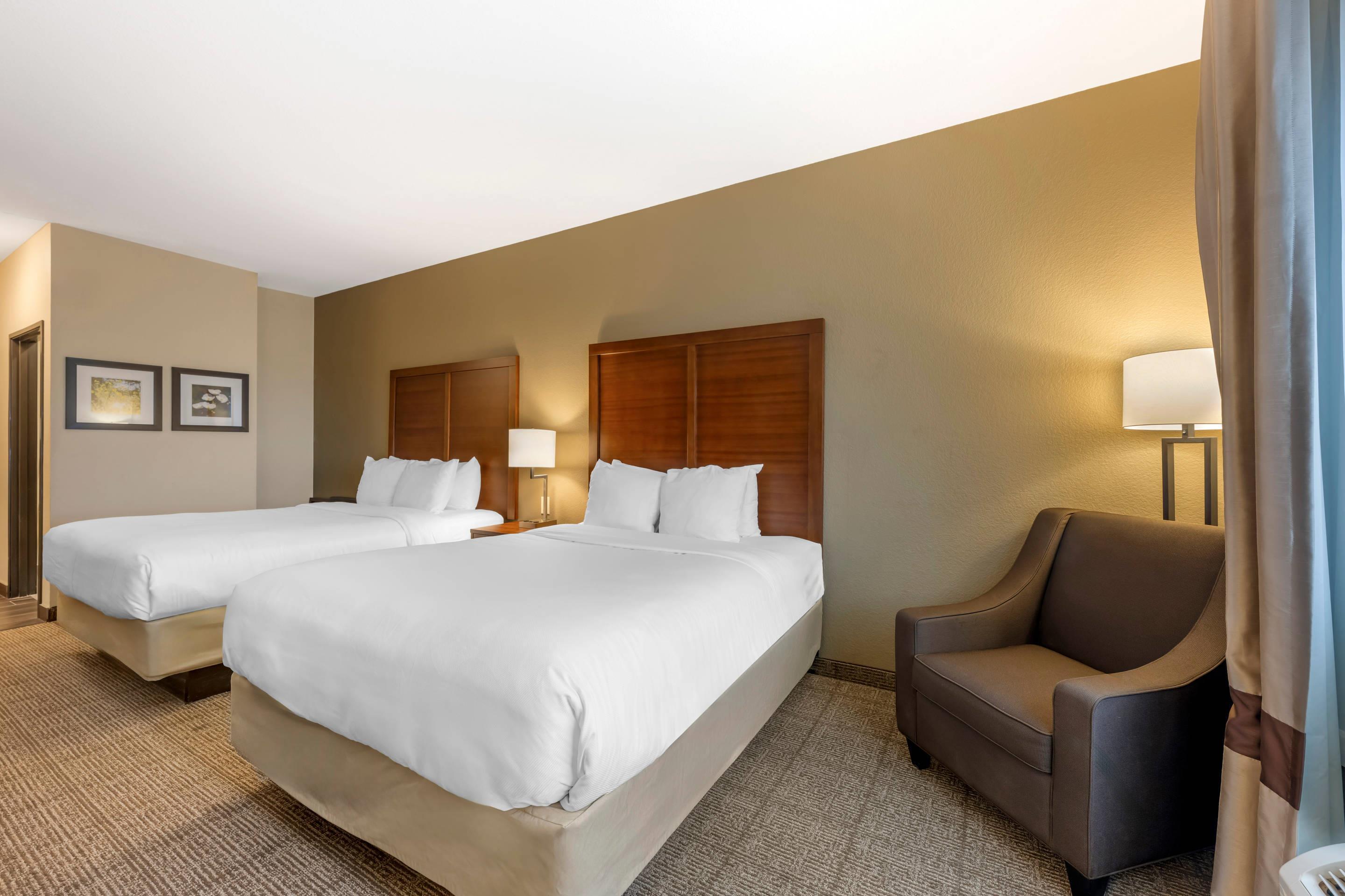 Double Two Queen Beds Non Smoking