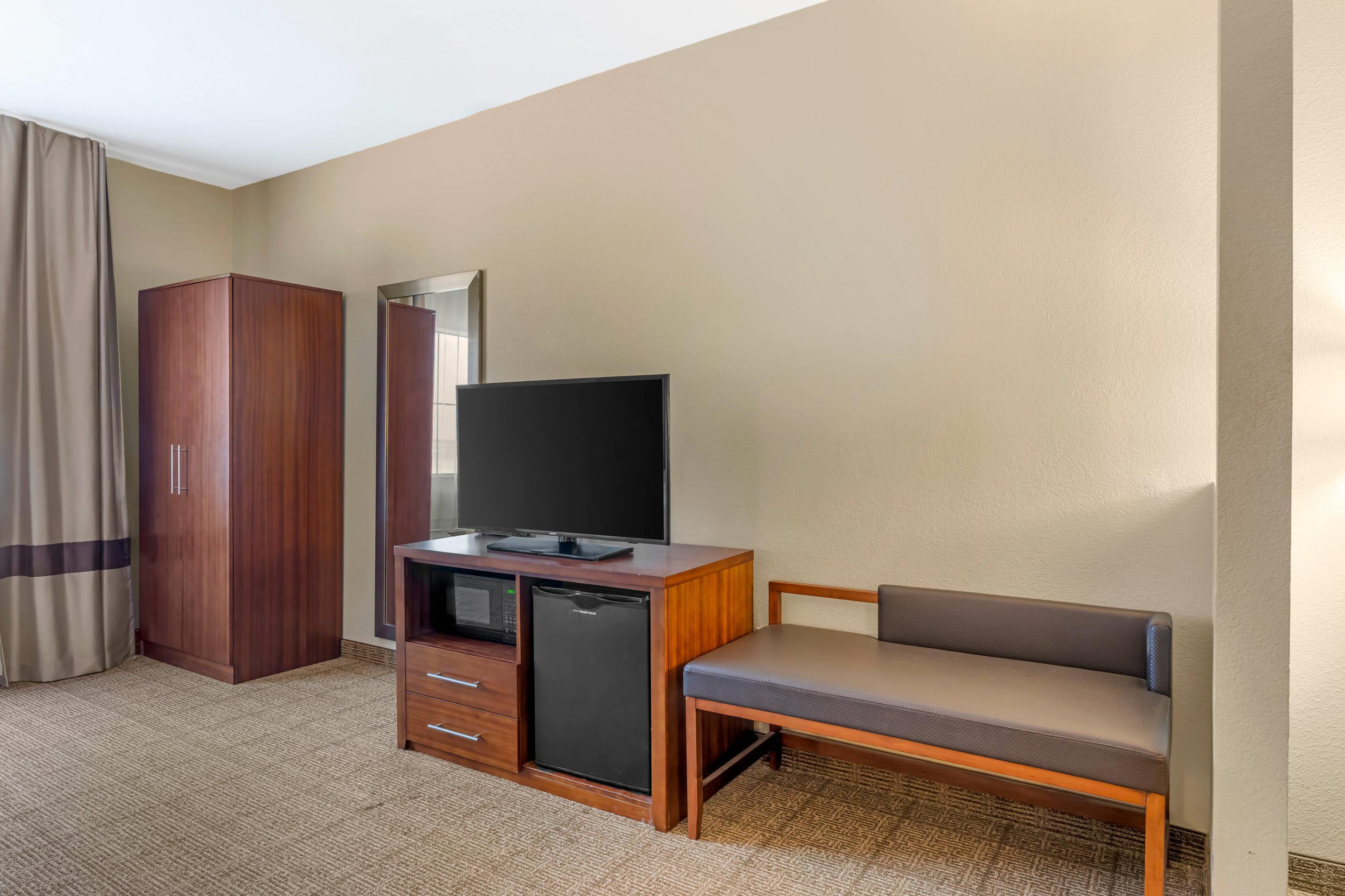 Double Two Queen Beds