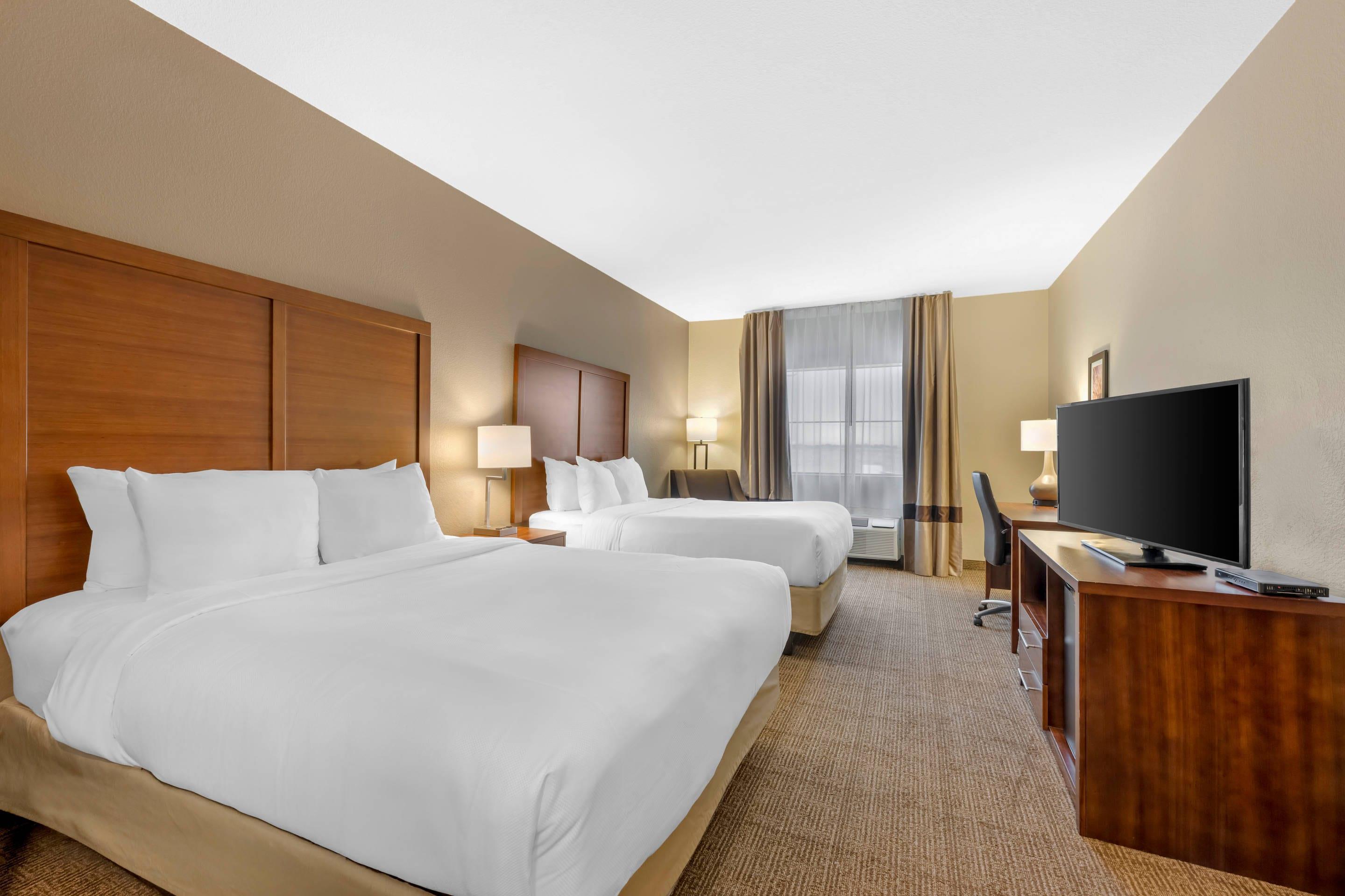 Double Two Queen Beds Non Smoking