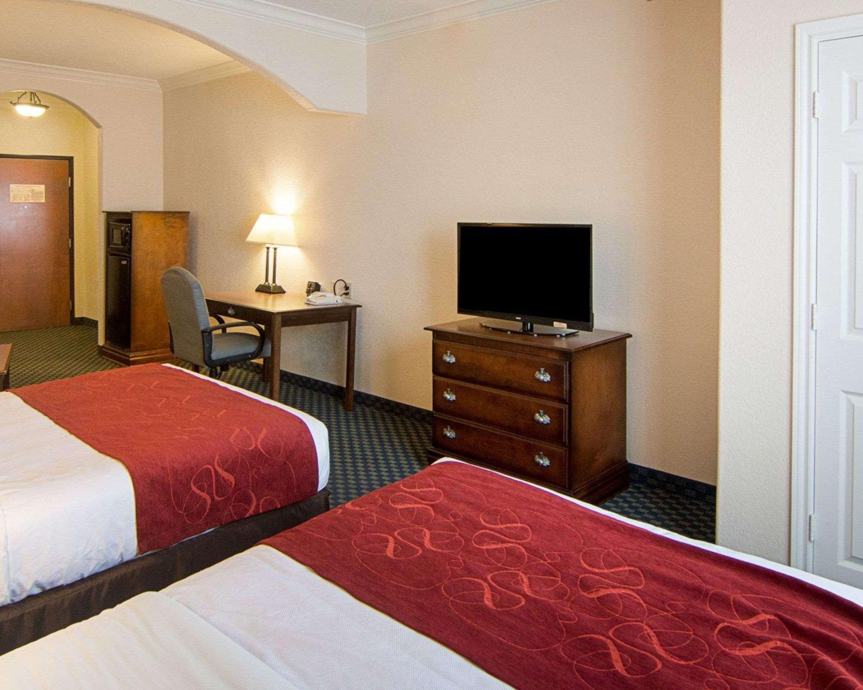 Suite Two Queen Beds