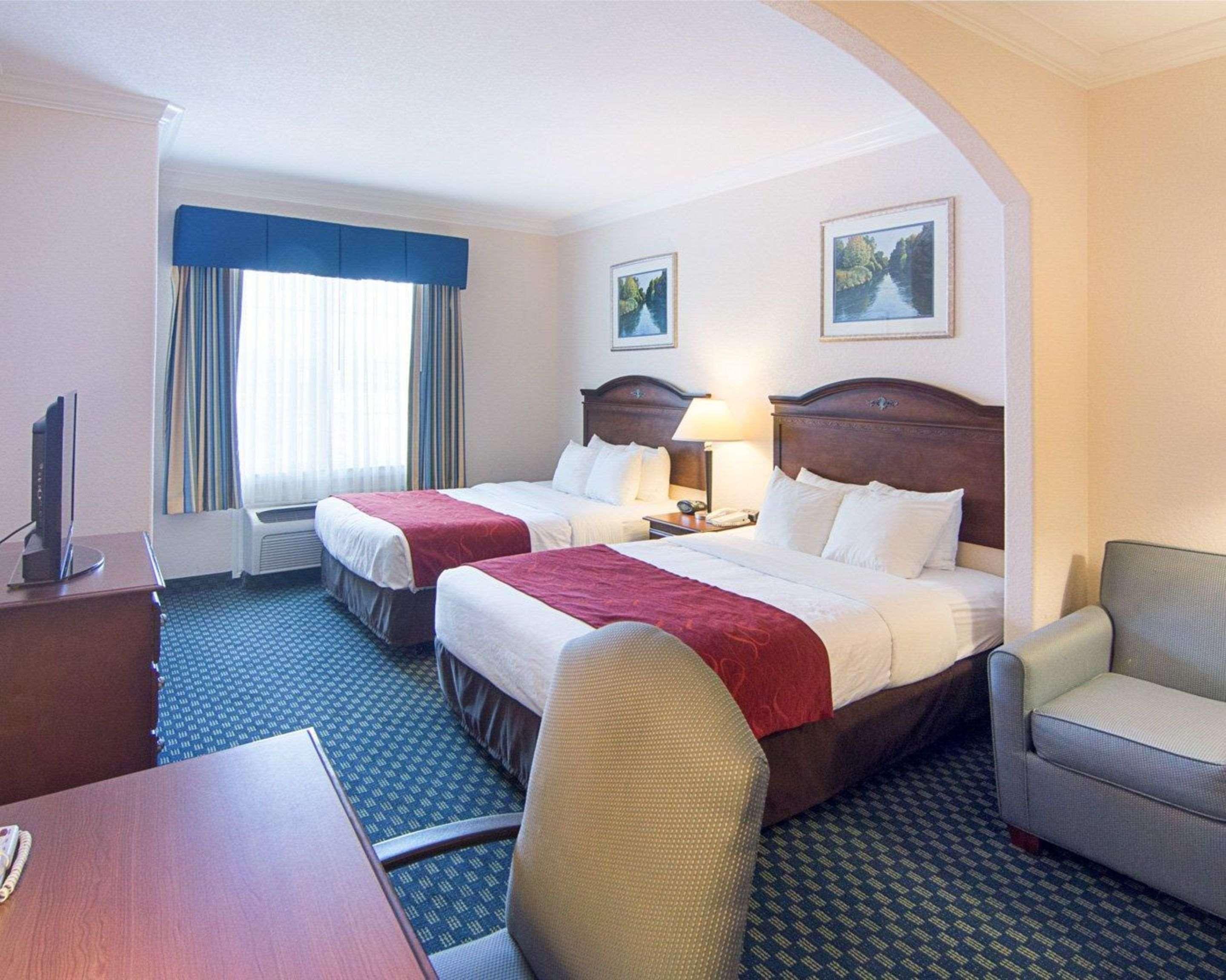 Suite Two Queen Beds