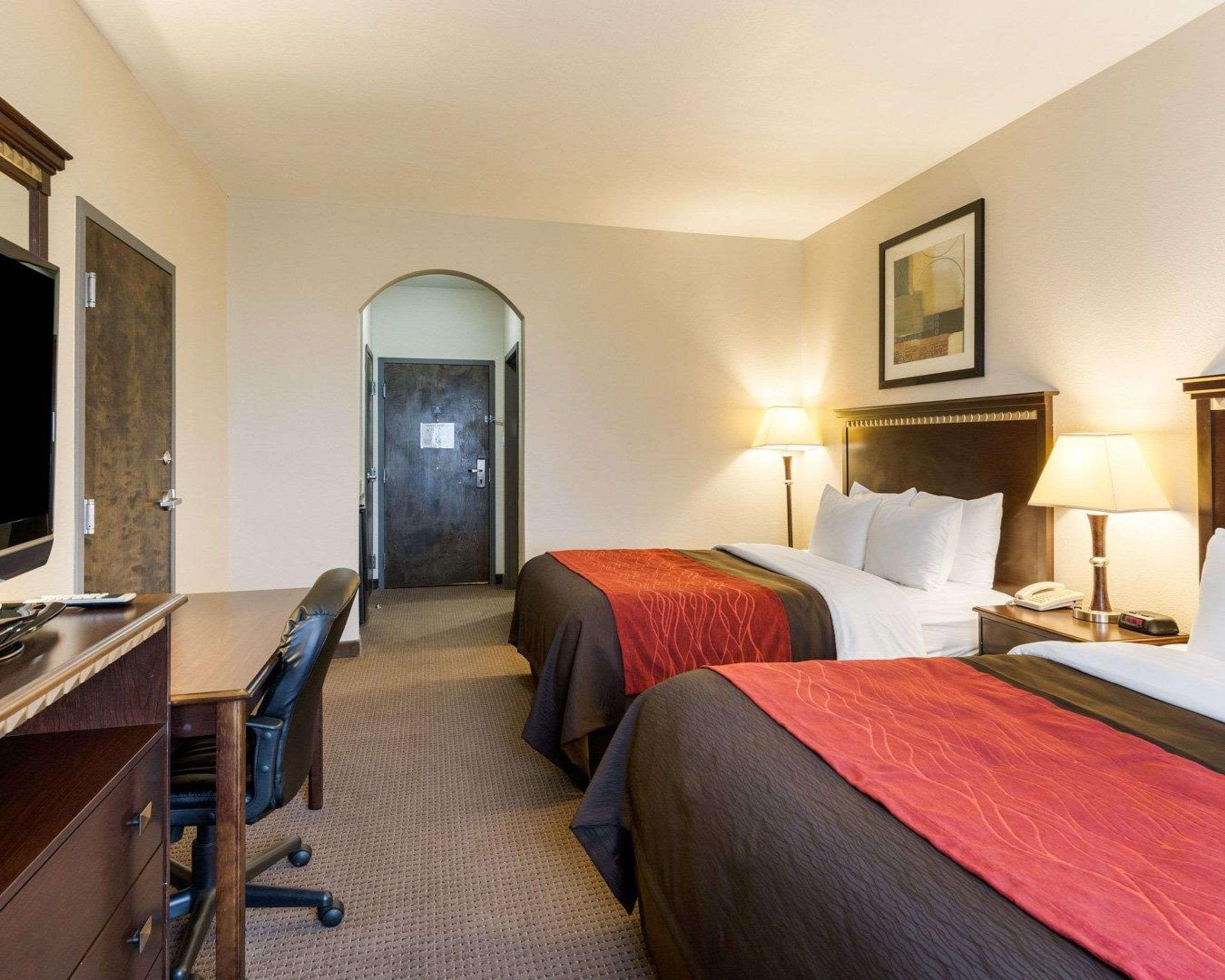 Double Two Queen Beds Non Smoking