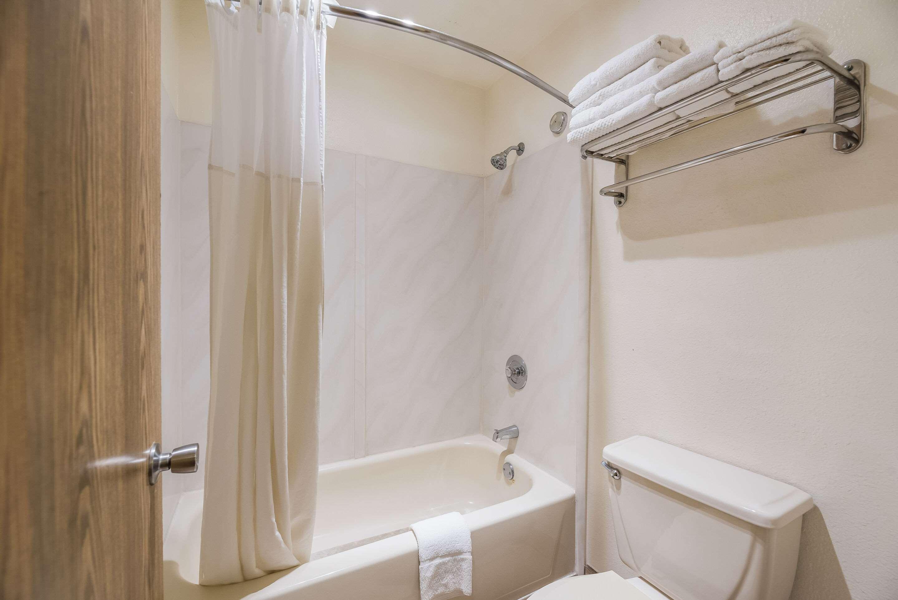 Double Two Queen Beds Non Smoking