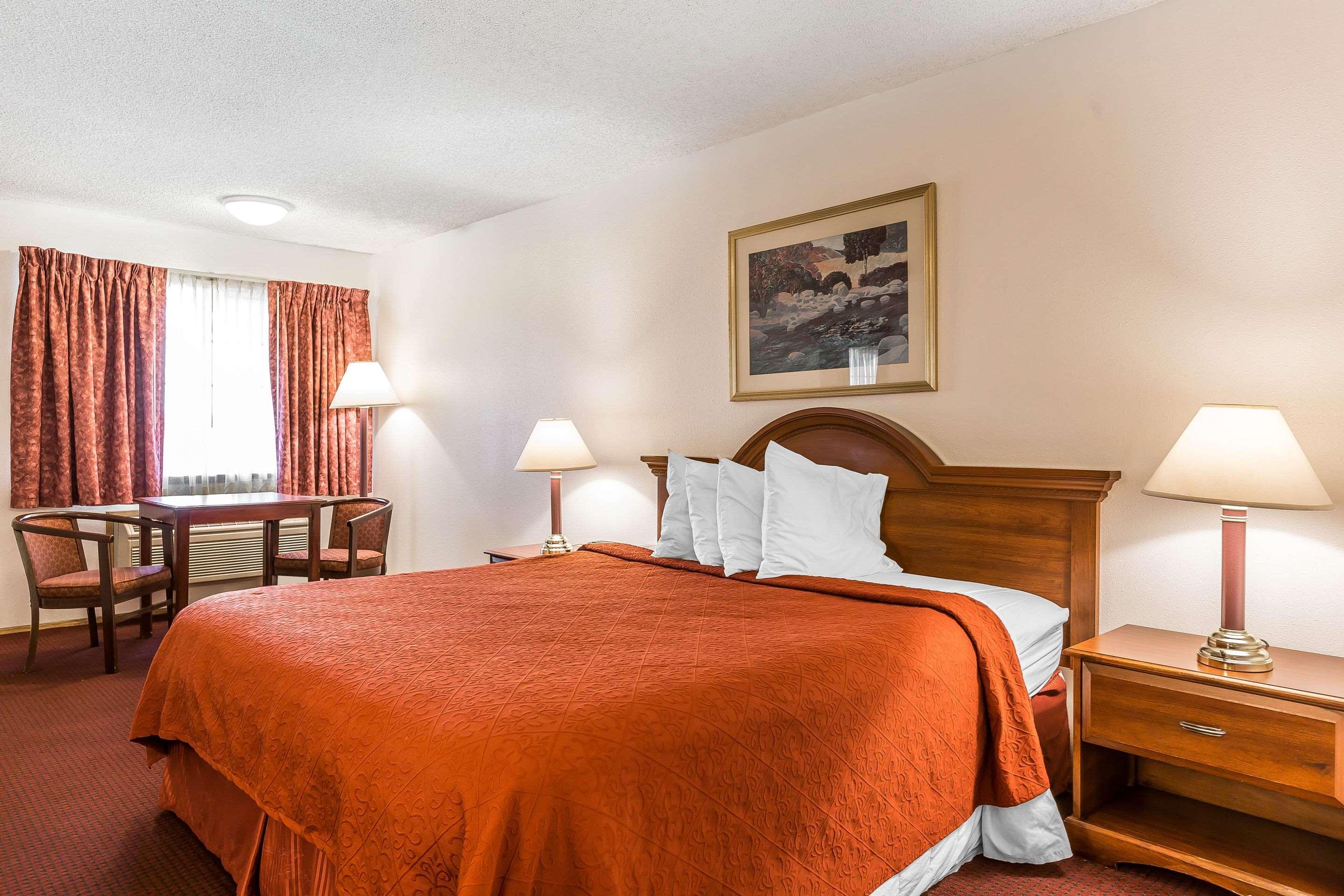 Double King Bed Non Smoking