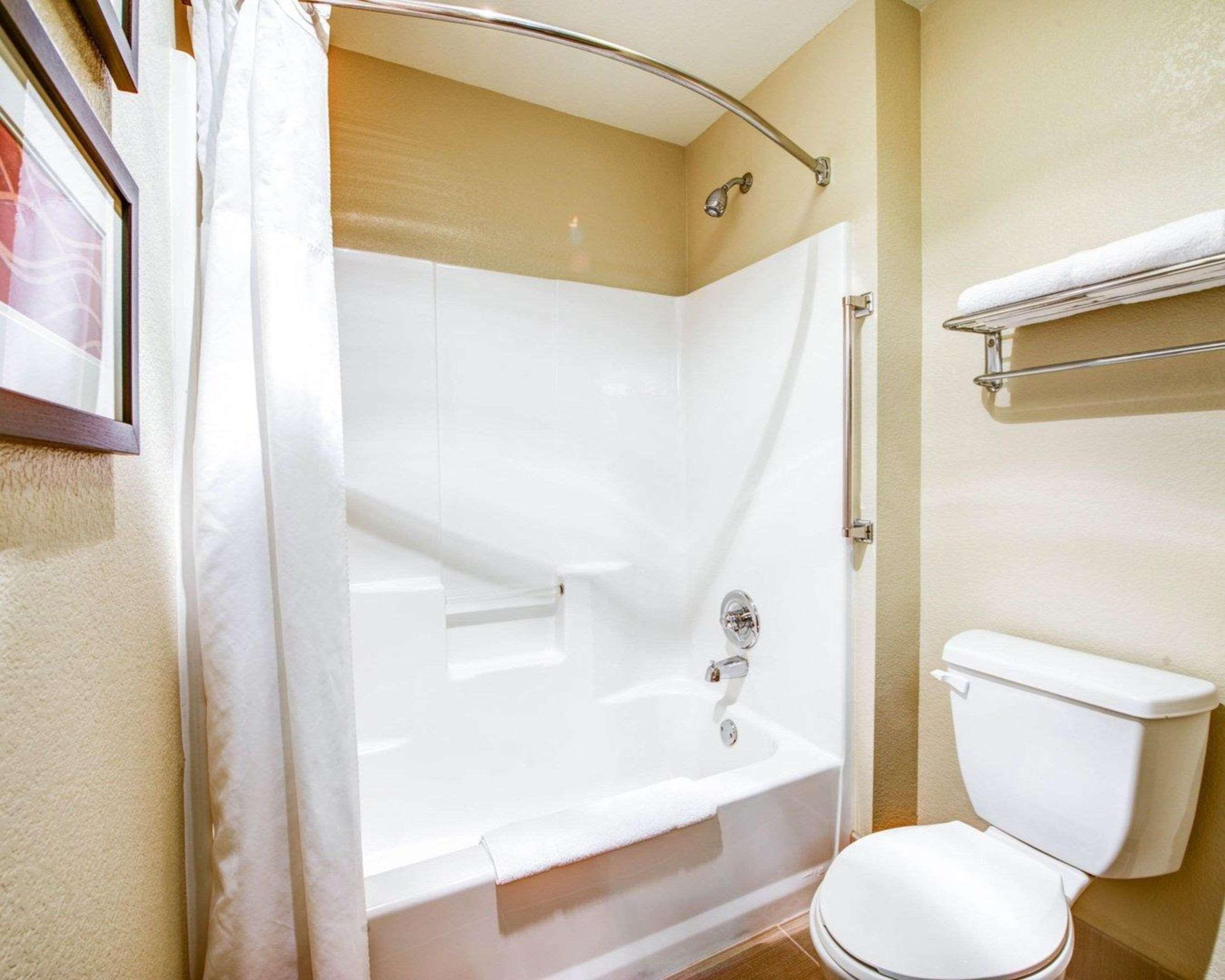 Double King Bed Non Smoking