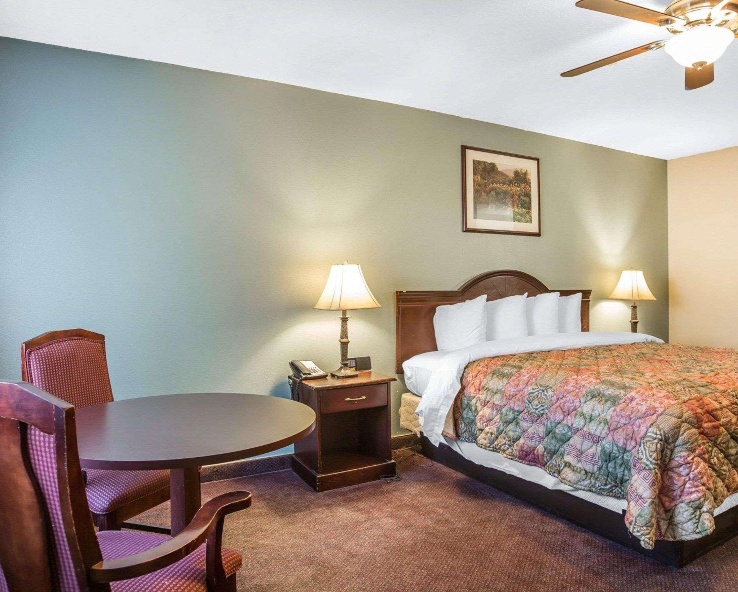 Double King Bed Non Smoking