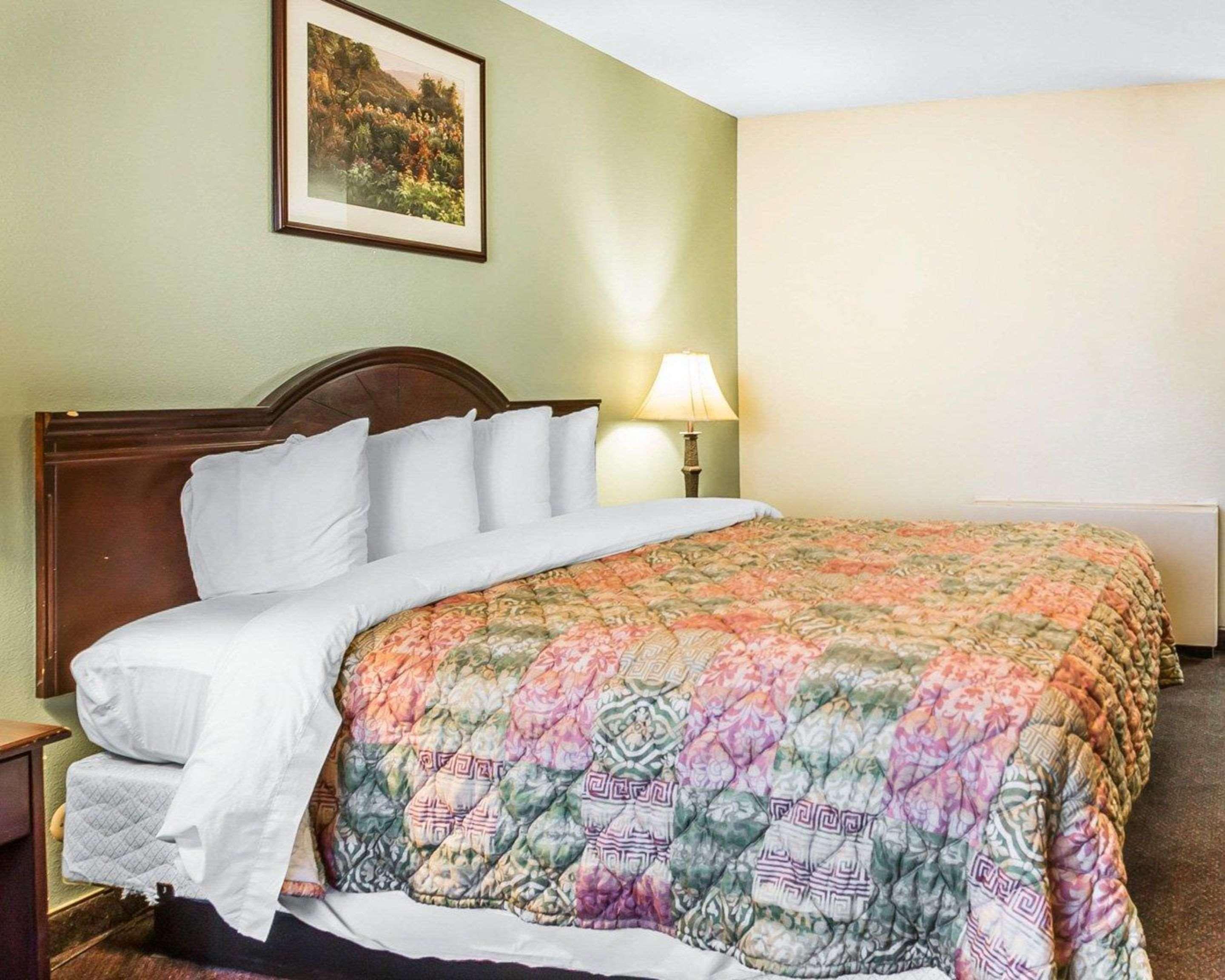 Double King Bed Non Smoking