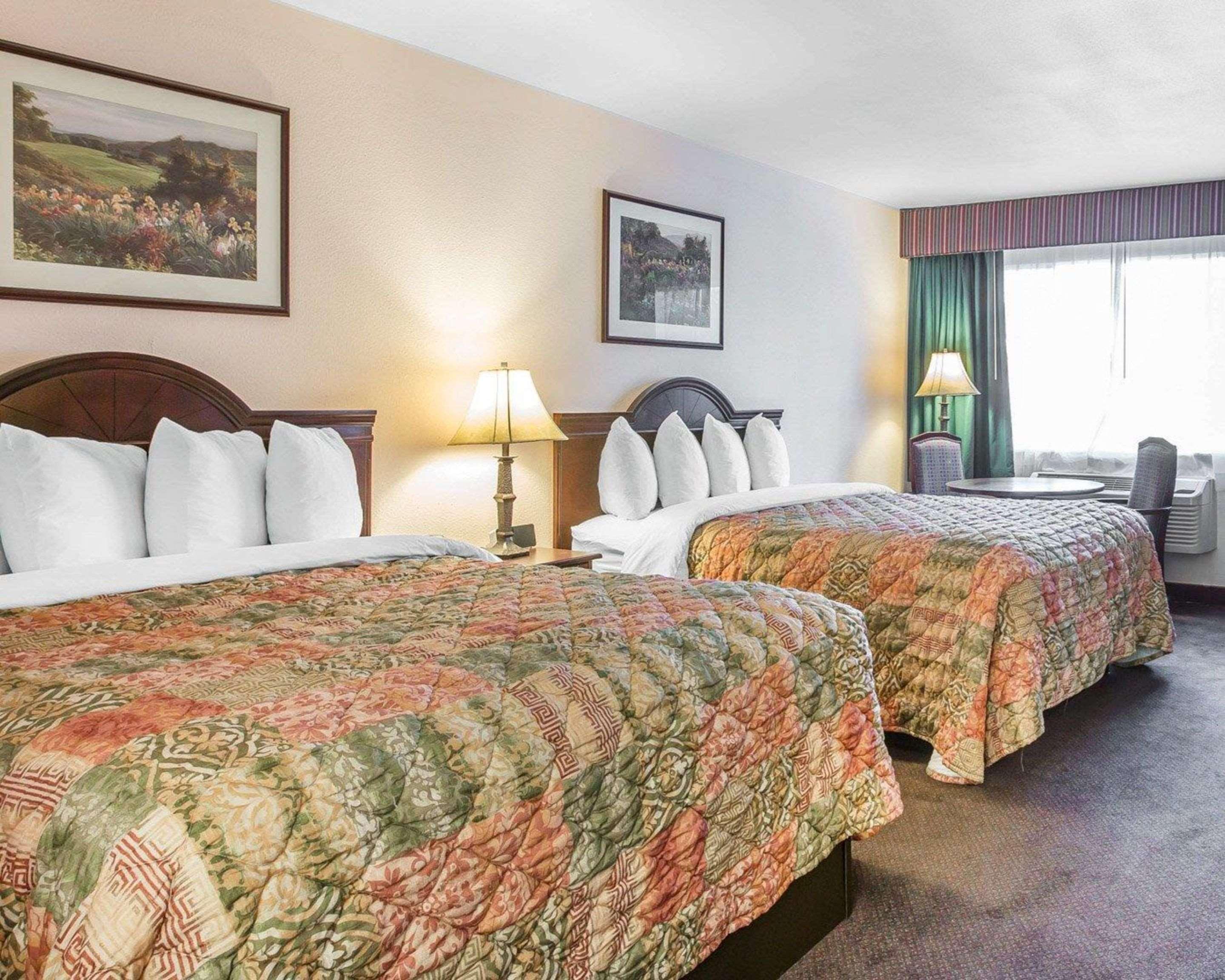 Room Accessible-two Queen Beds