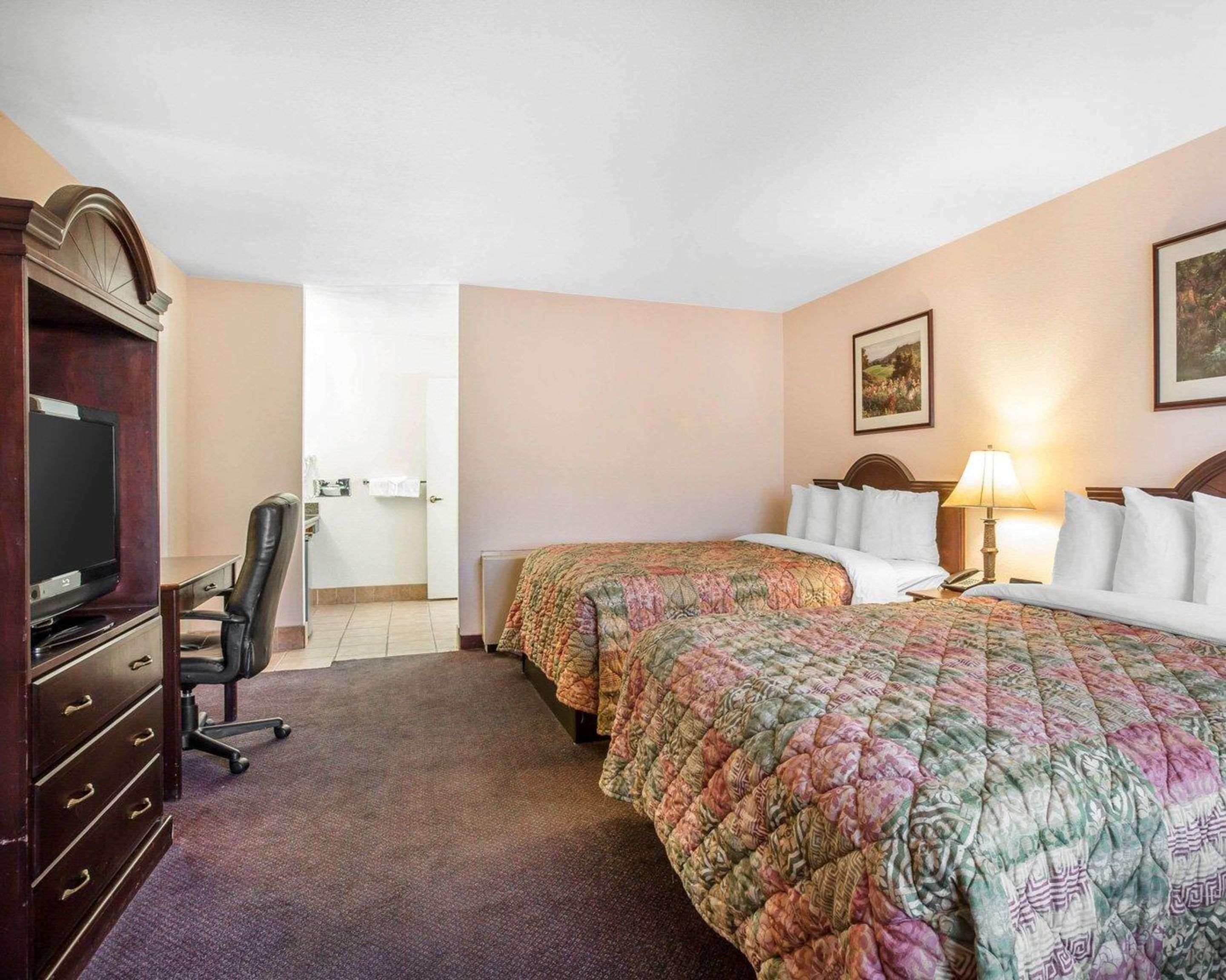Room Accessible-two Queen Beds