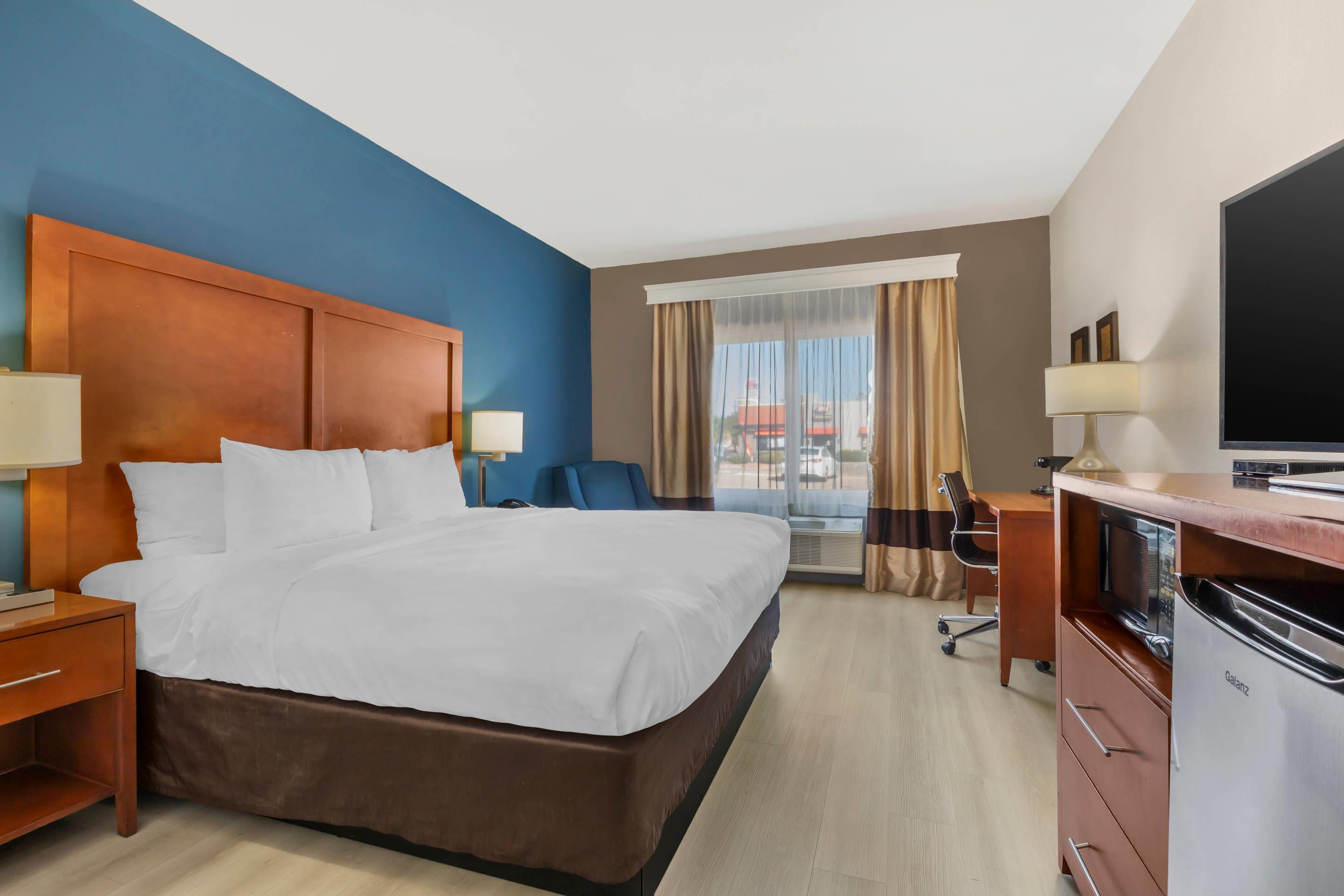 Double King Bed Non Smoking