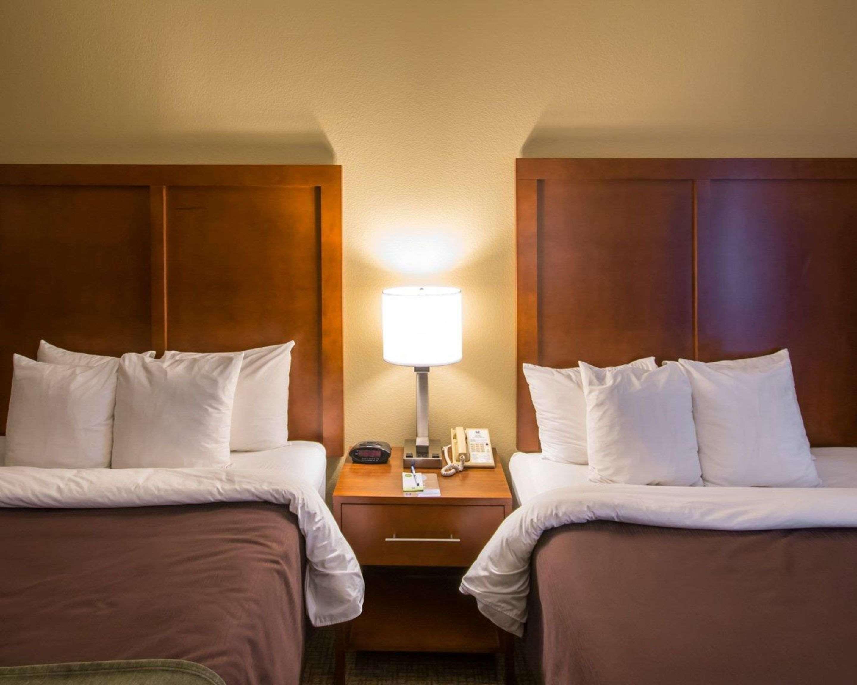 Double Two Queen Beds Non Smoking
