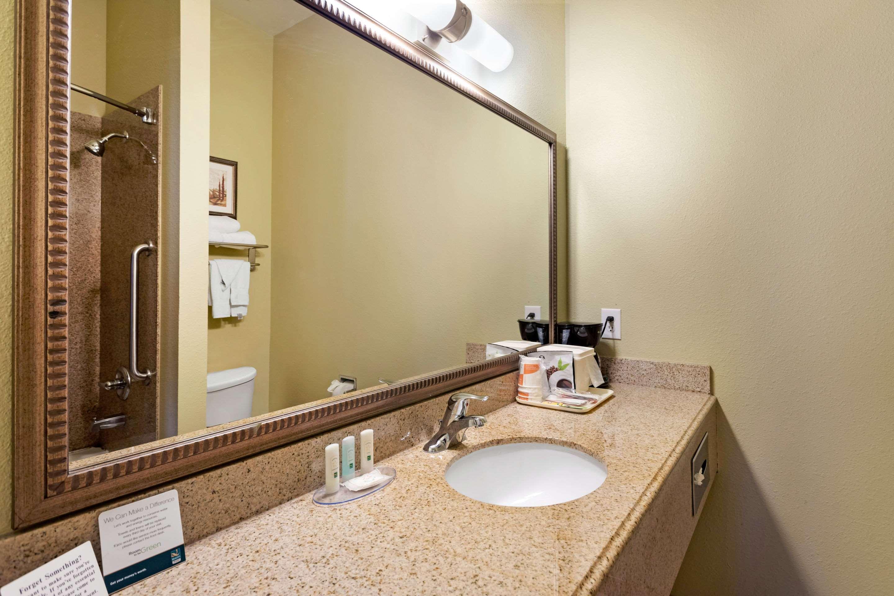 Double Two Queen Beds Non Smoking