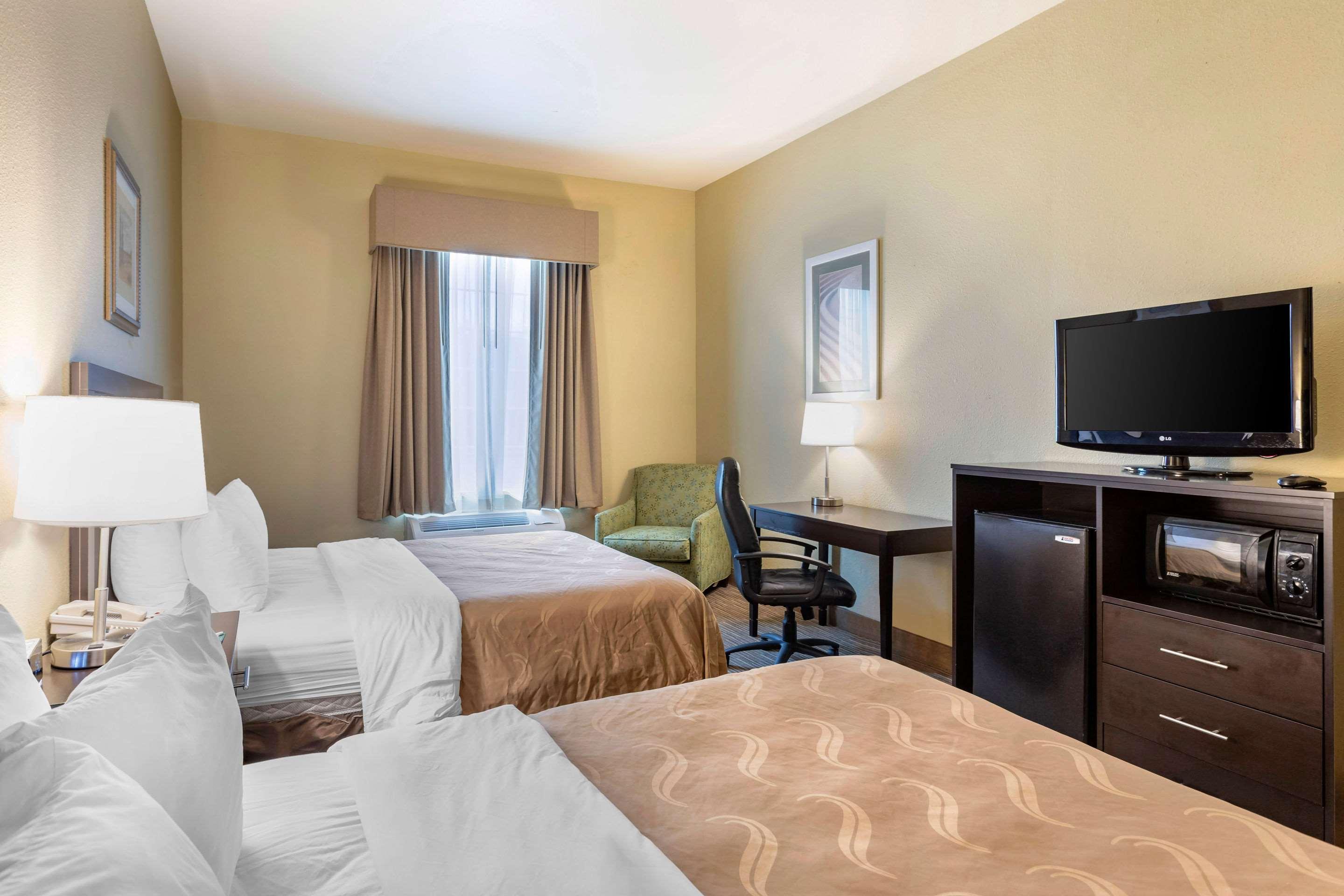 Double Two Queen Beds Non Smoking