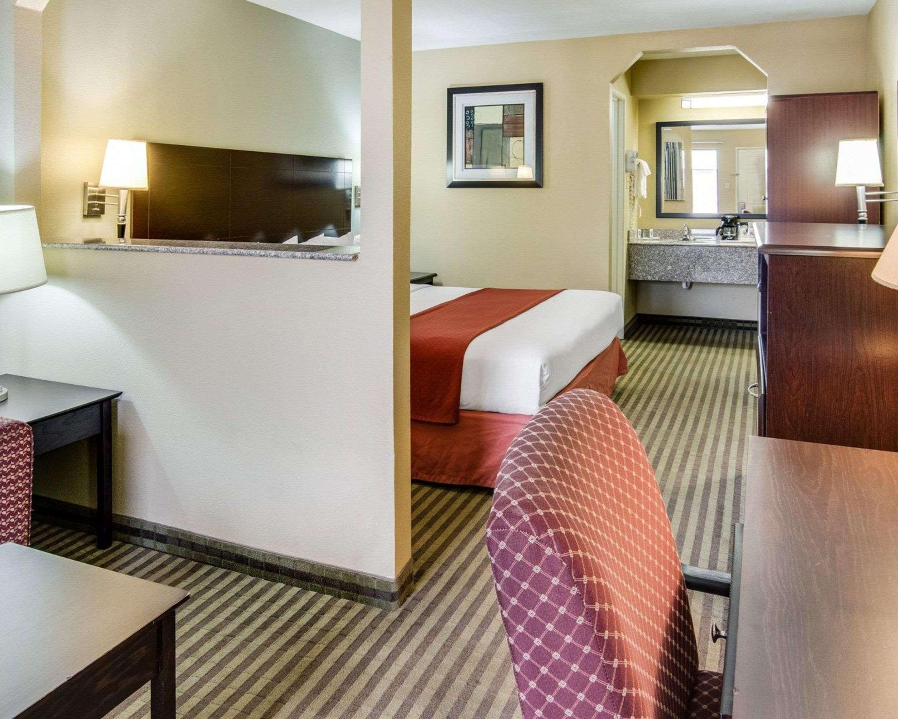 Suite King Bed Non Smoking