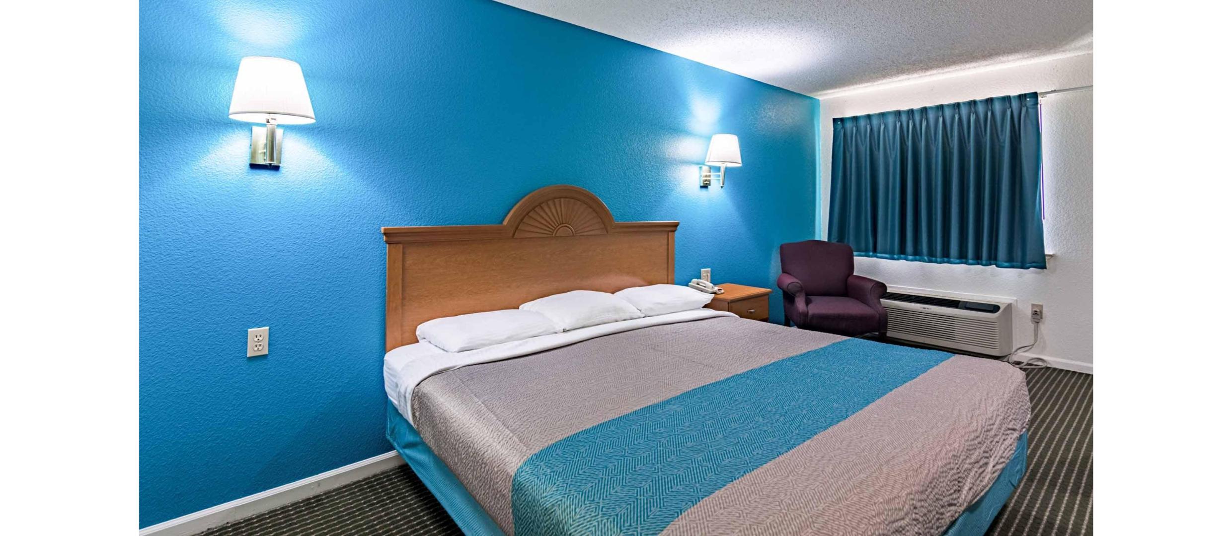 Room Accessible King Size Bed