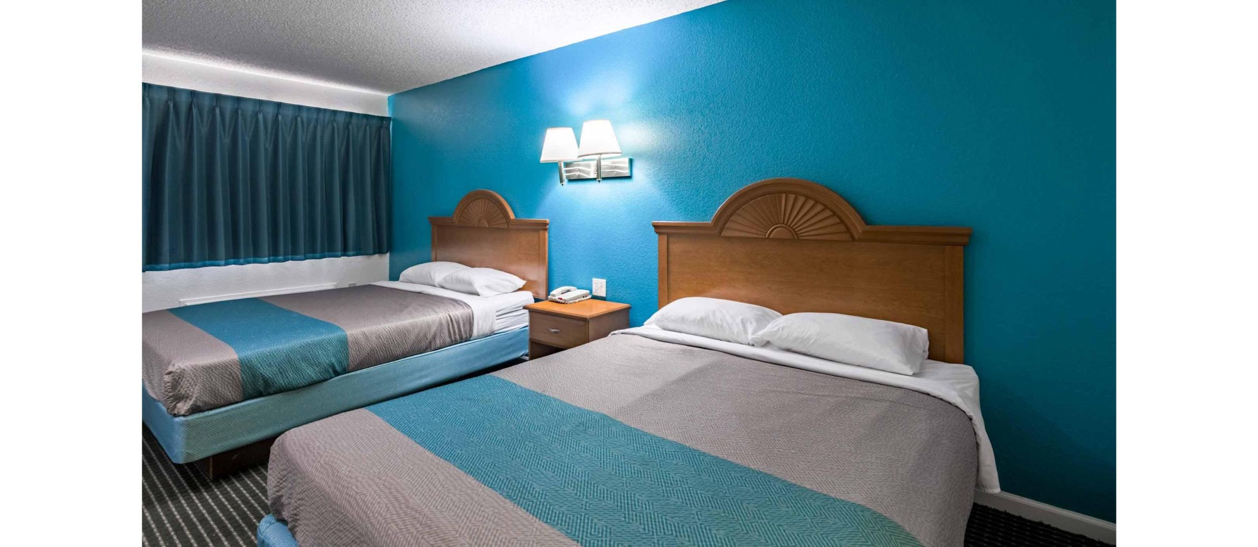 Quadruple Two Queen Beds Non Smoking