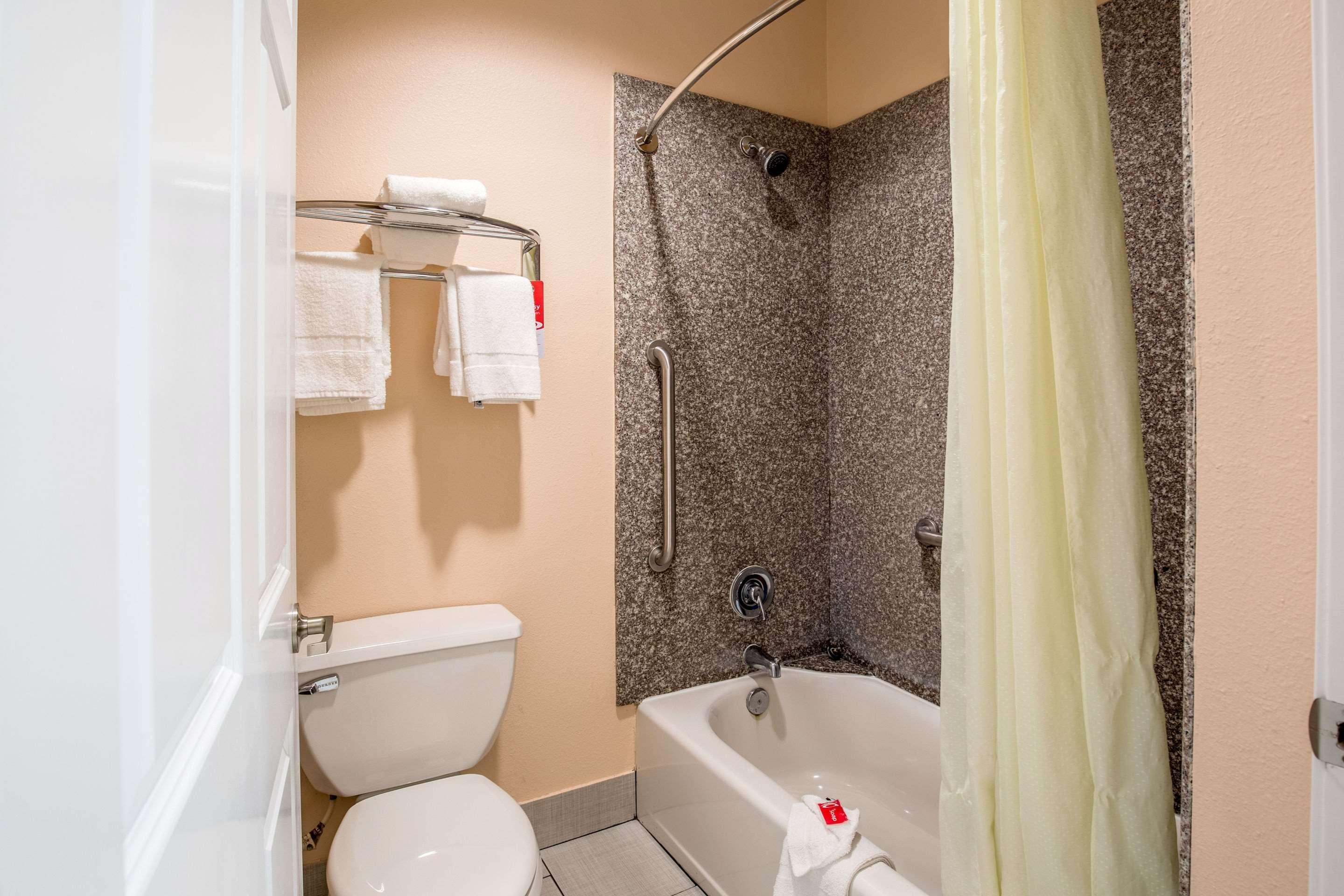 Double King Bed Non Smoking