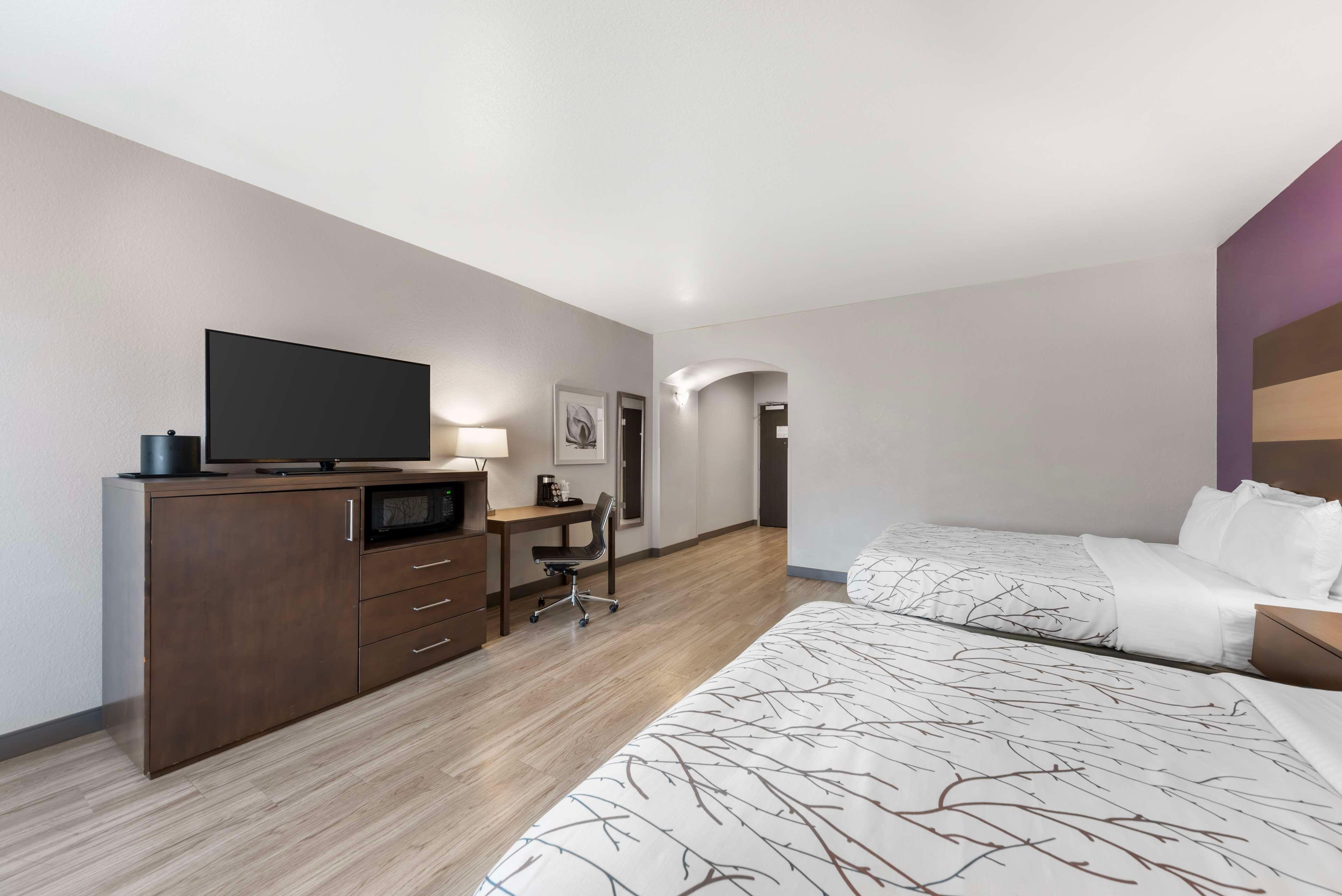 Room Two Queen Beds Non Smoking